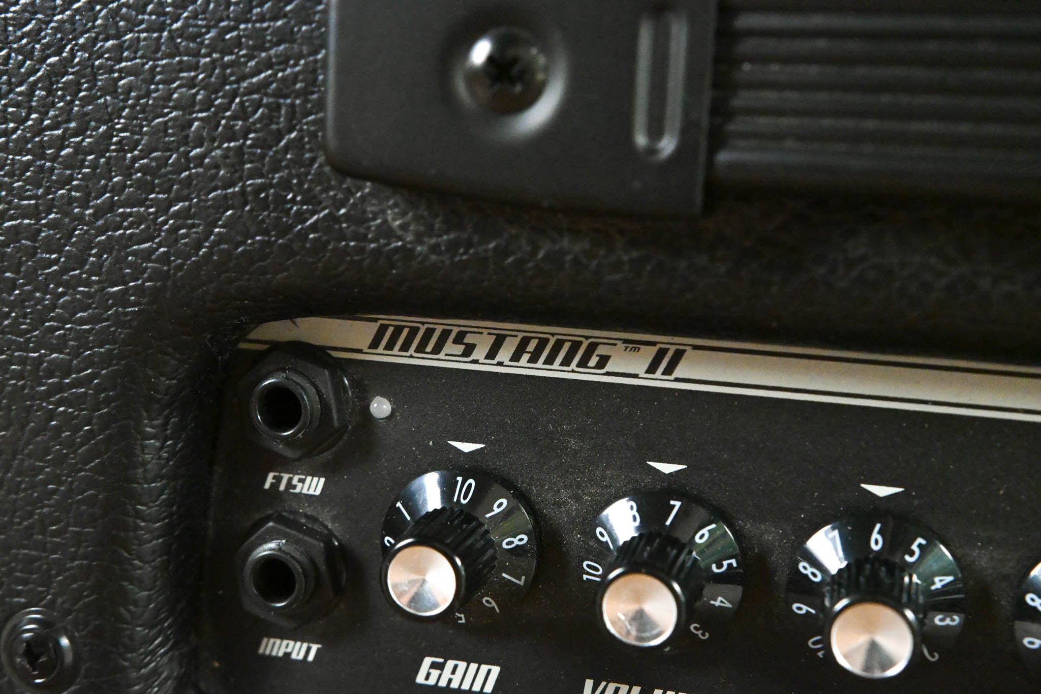 Fender Mustang II V.2 40W 1x12" Modeling Guitar Amplifier