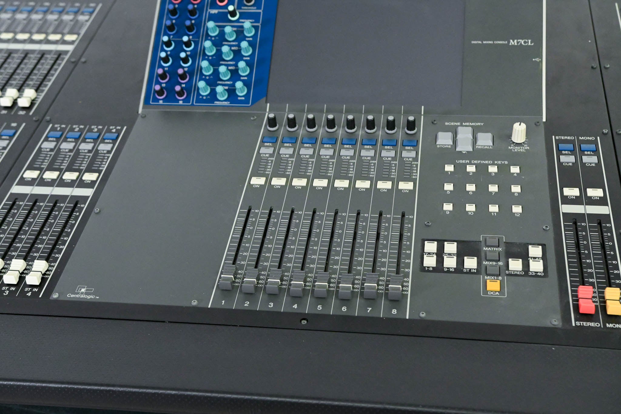 Yamaha M7CL-48ES 48-Channel EtherSound Digital Audio Mixer