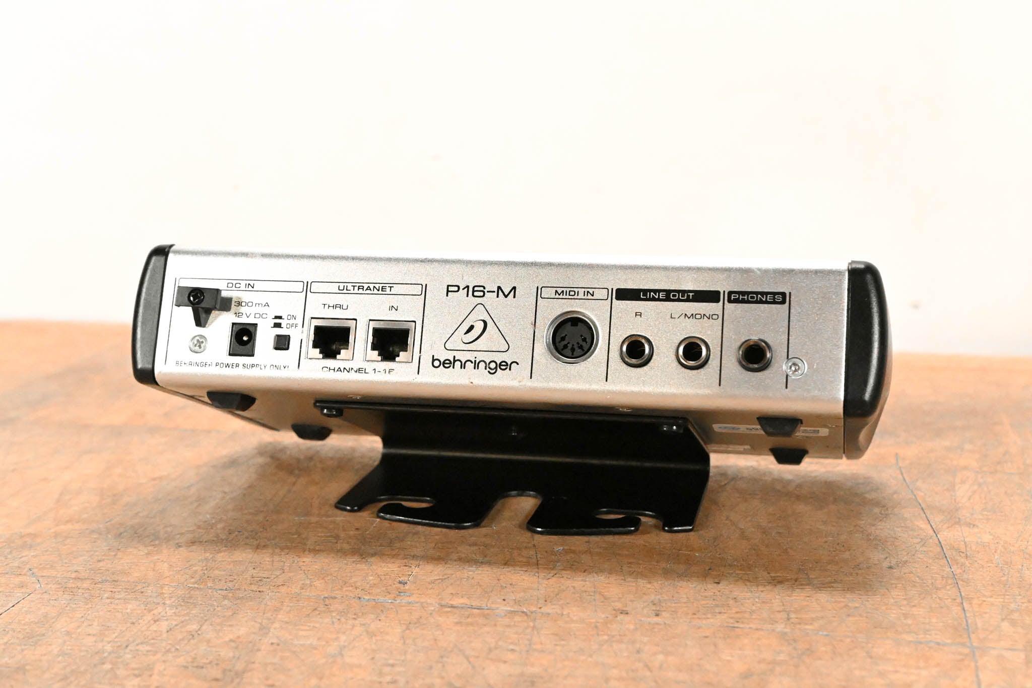 Behringer Powerplay P16-M 16-Channel Digital Personal Mixer