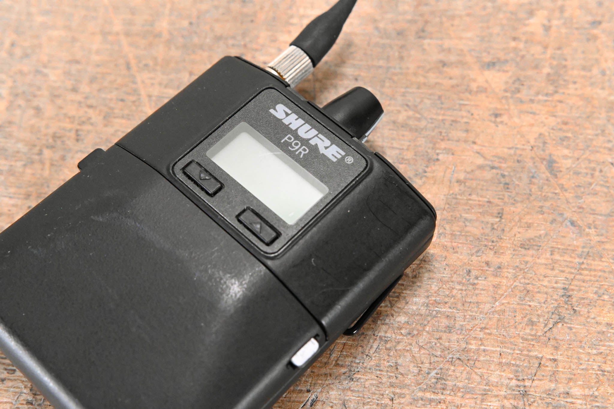 Shure P9R-L6 Wireless Bodypack Receiver - L6 Band: 656-692 MHz