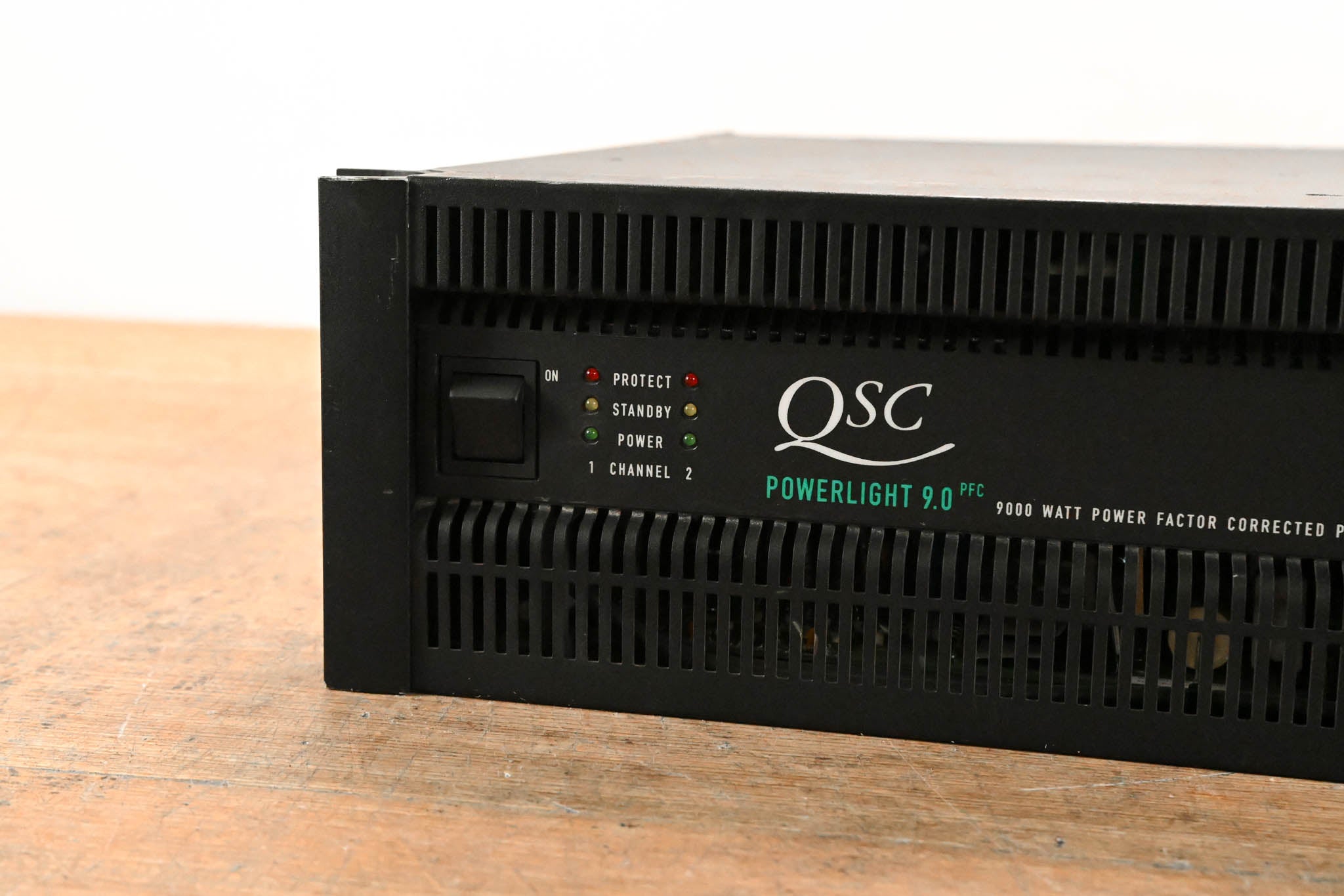 QSC PowerLight 9.0 PFC Power Factor Corrected 2-Channel Power Amplifier