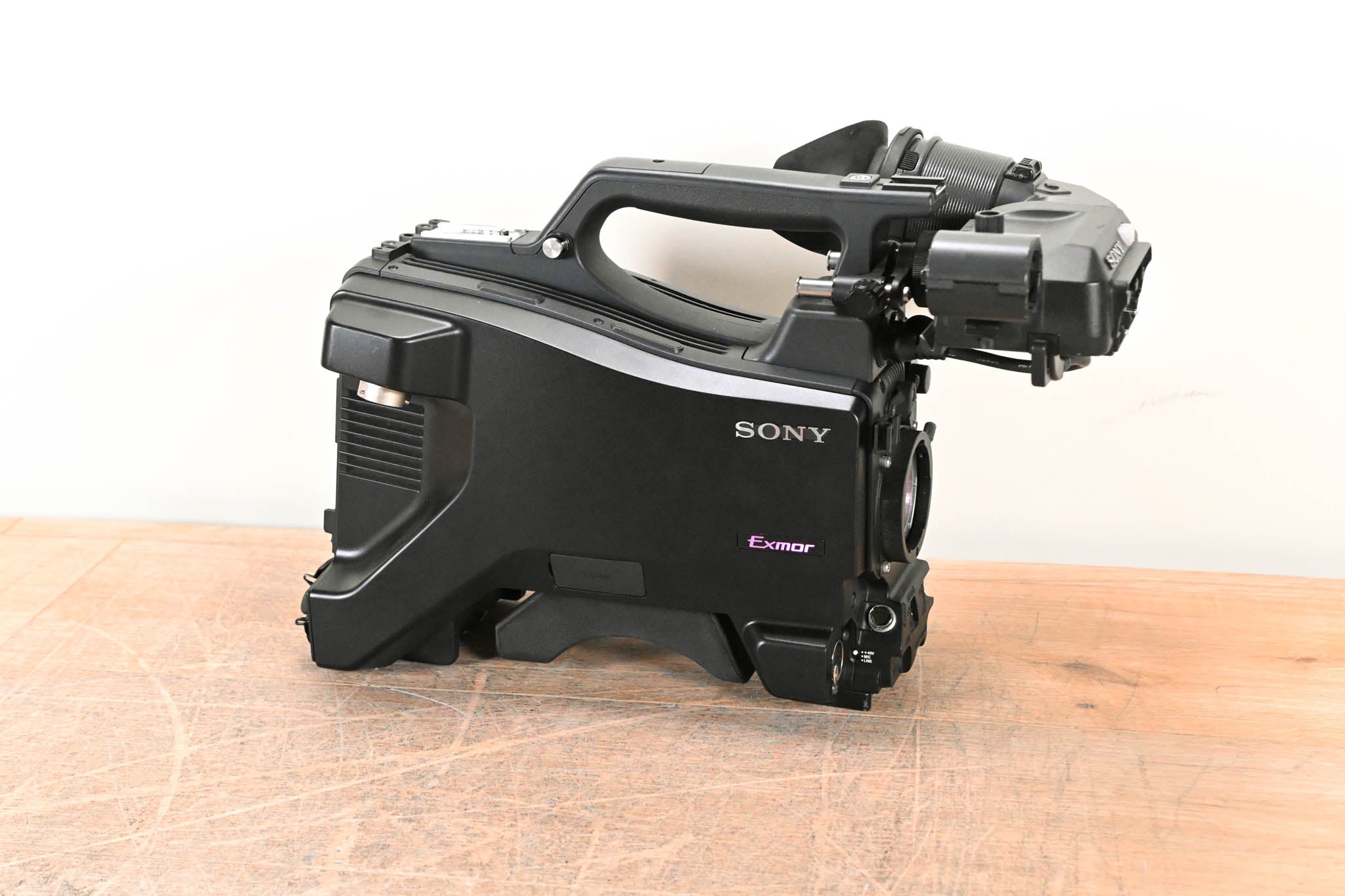 Sony HXC-D70 HD/SD Studio Camera