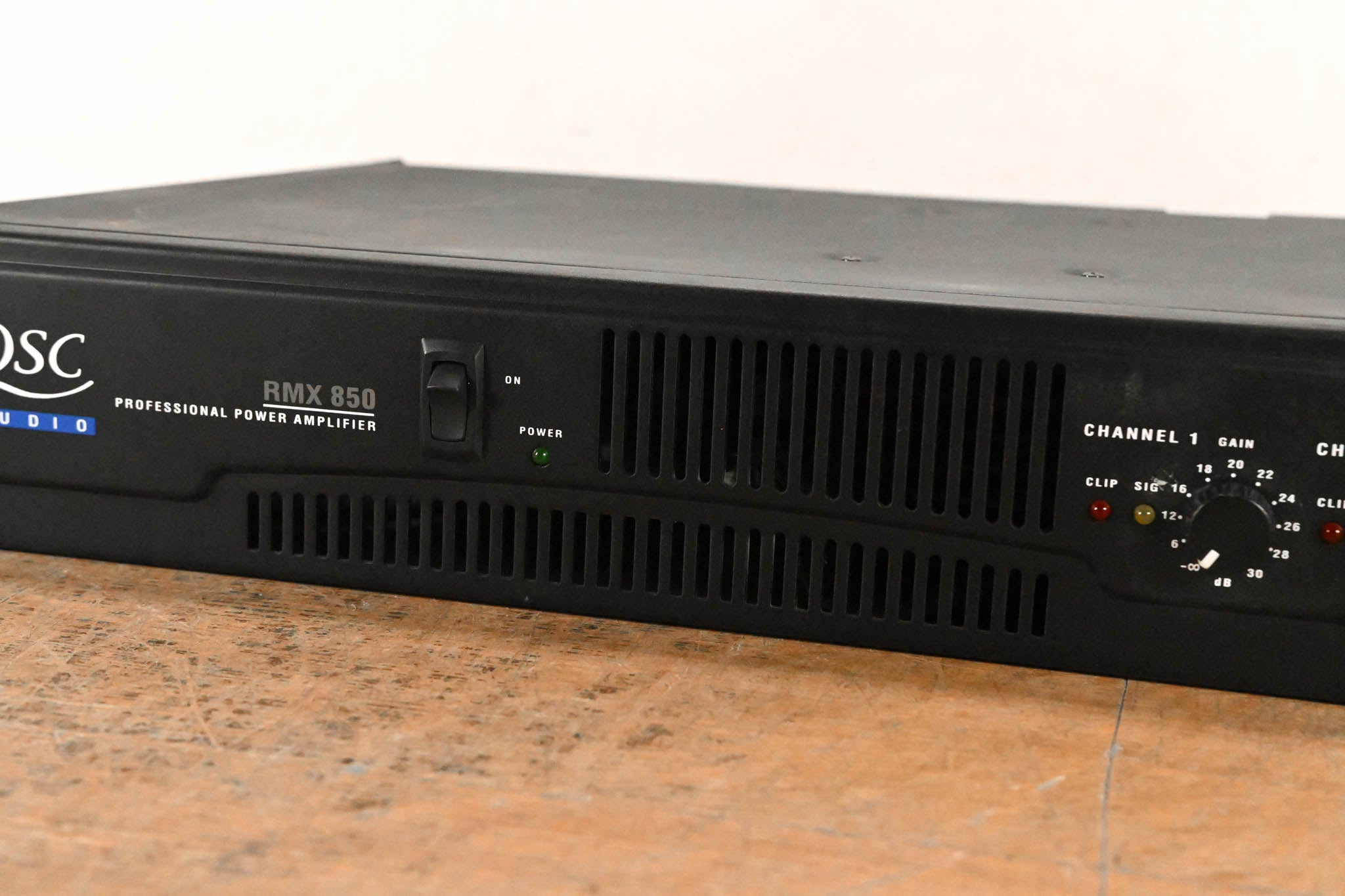 QSC RMX850 2-Channel Power Amplifier