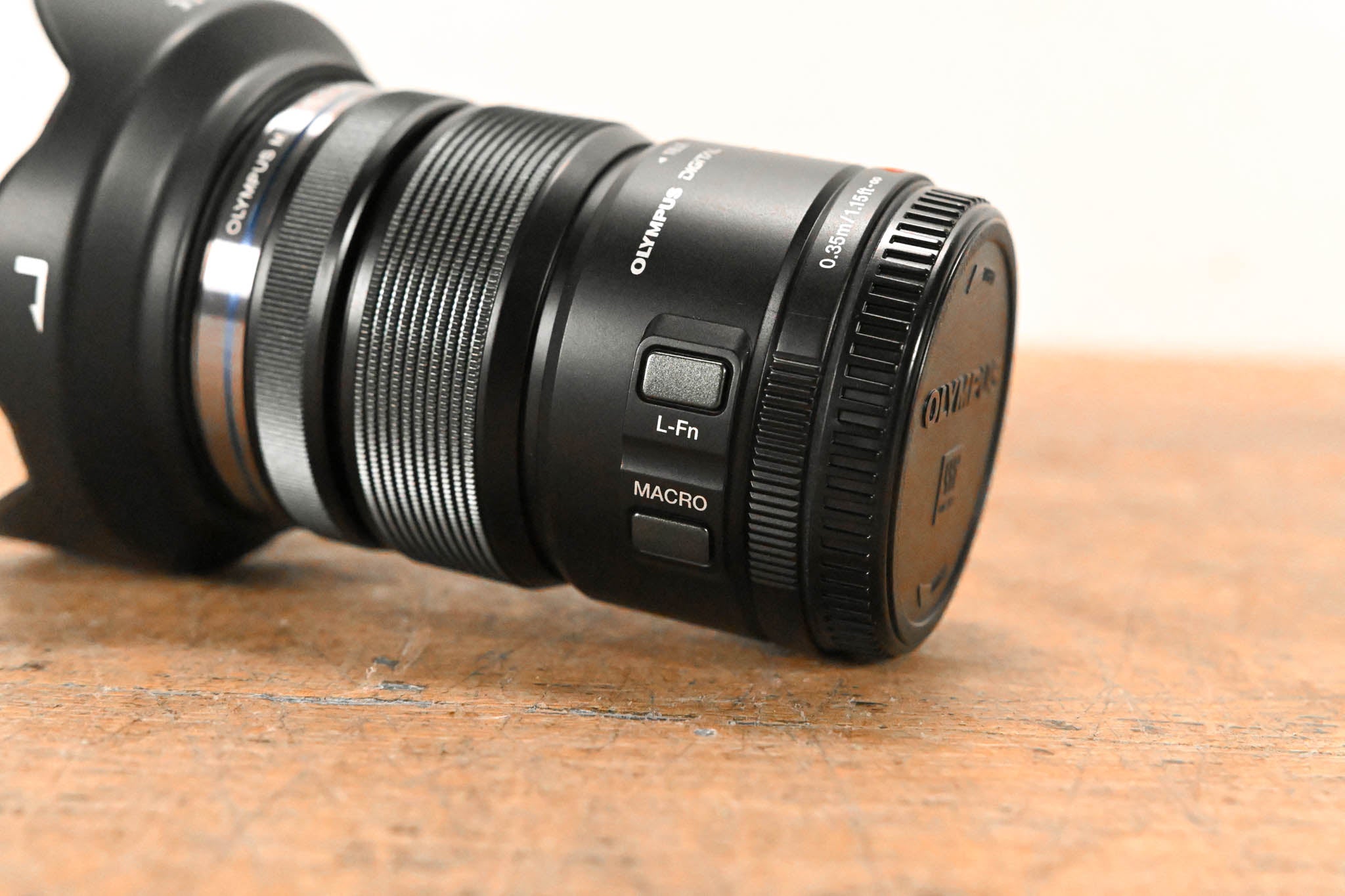 Olympus M.Zuiko Digital ED 12-50mm f3.5-6.3 EZ w/ JJC LH-J55C Lens Hood