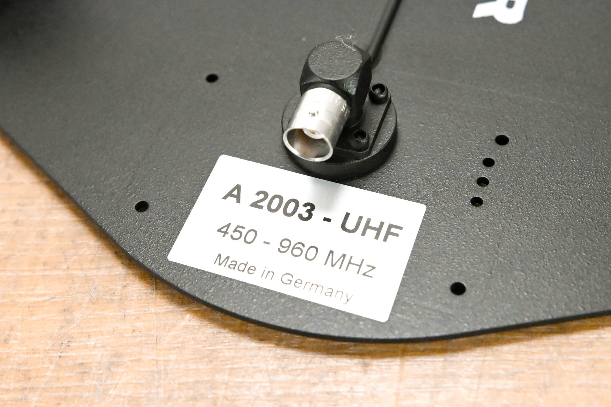 Sennheiser A 2003-UHF Passive Directional Antenna