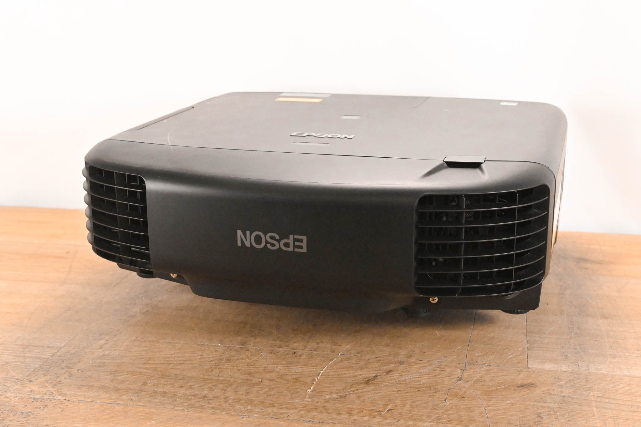 Epson Pro L1405U 8,000-Lumen Laser WUXGA 3LCD Projector