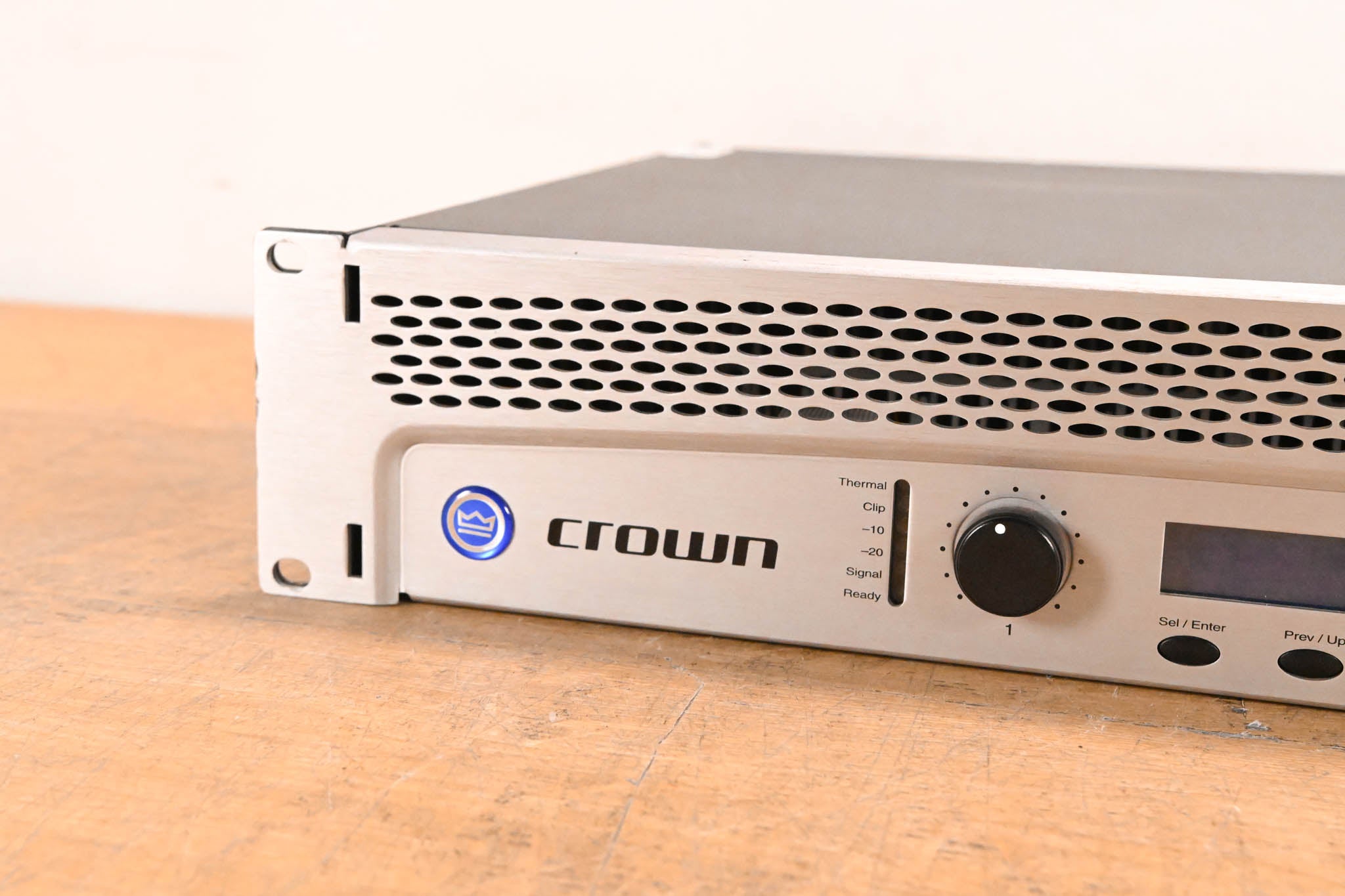 Crown XTi 2000 2-Channel Power Amplifier with DSP