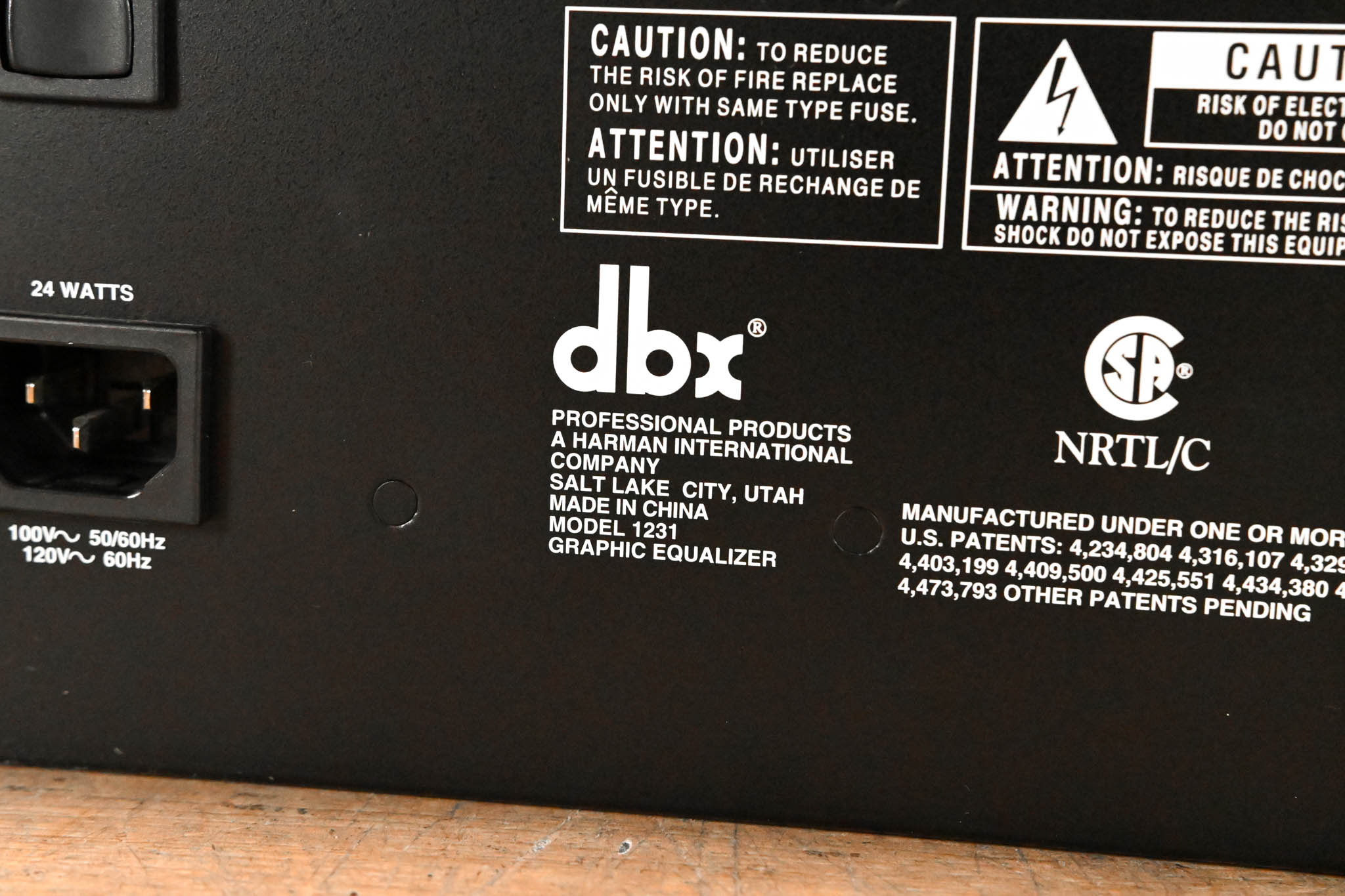 dbx 1231 Dual-Channel 31-Band Graphic Equalizer
