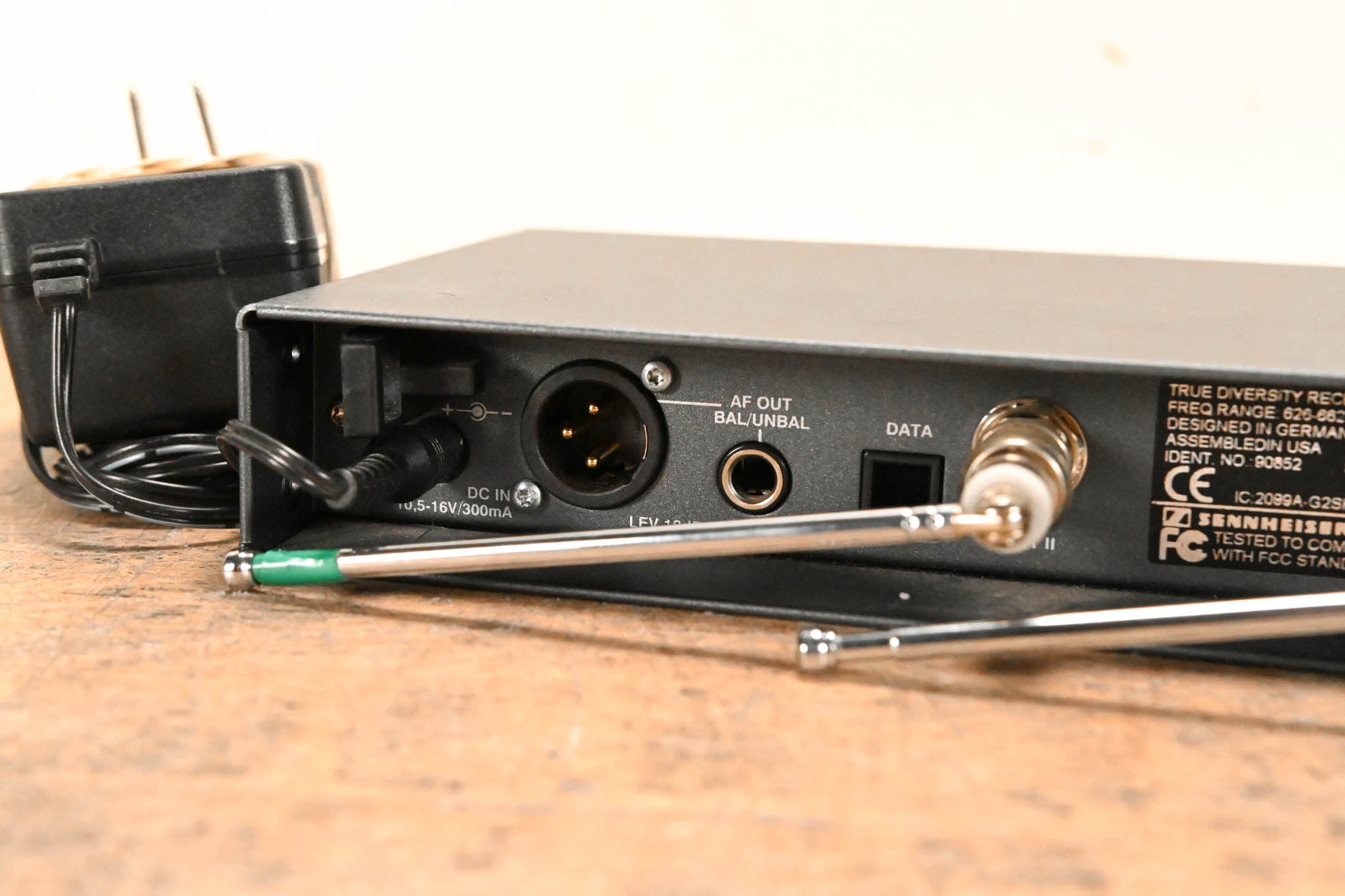 Sennheiser EM 100 G2 Wireless Receiver - B Range: 626-662 MHz