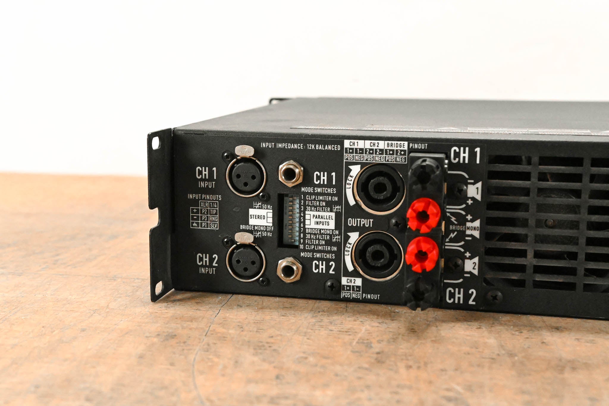 QSC PLX3002 2-Channel Power Amplifier