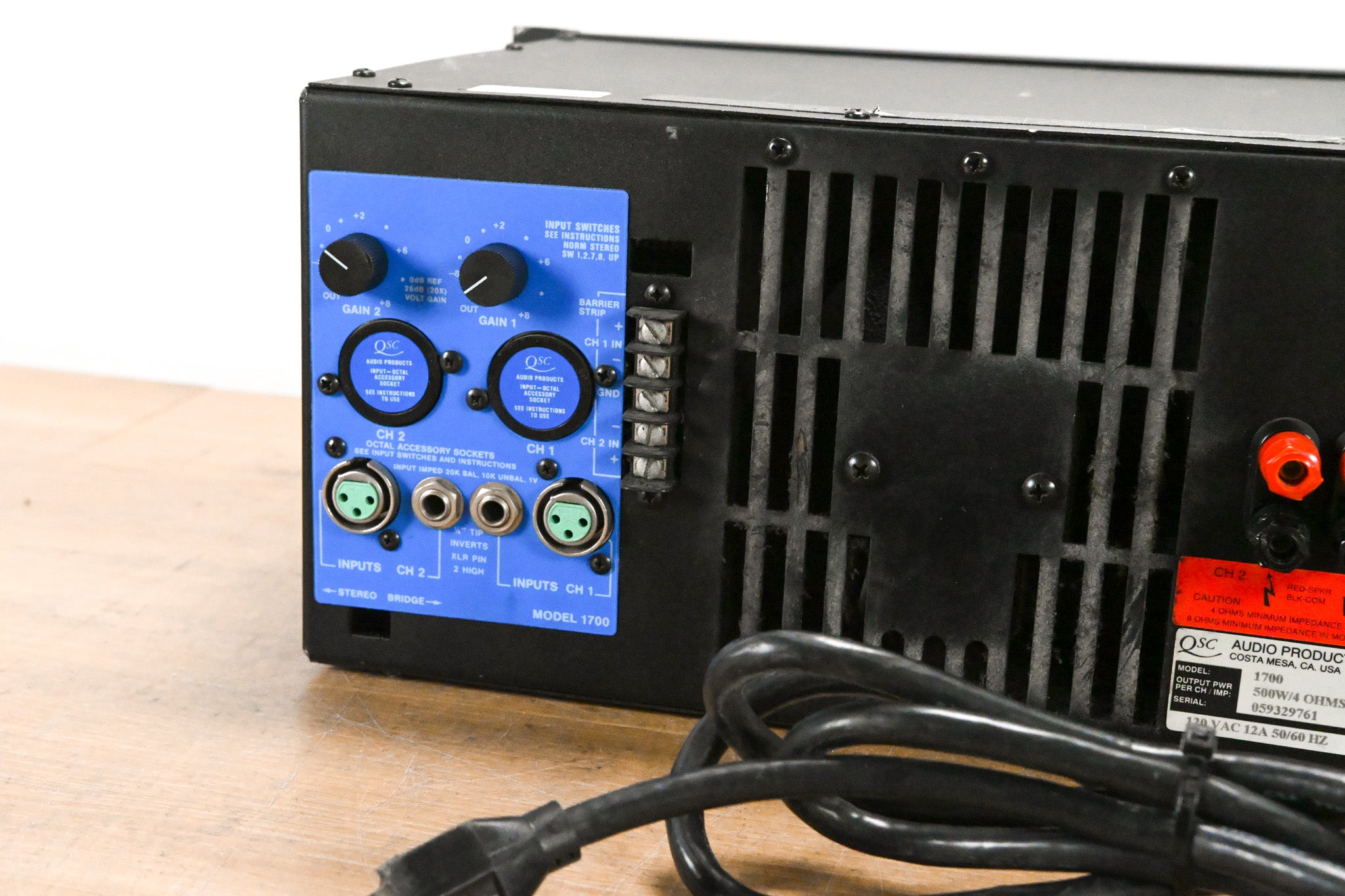 QSC Model 1700 Professional Stereo Power Amplifier