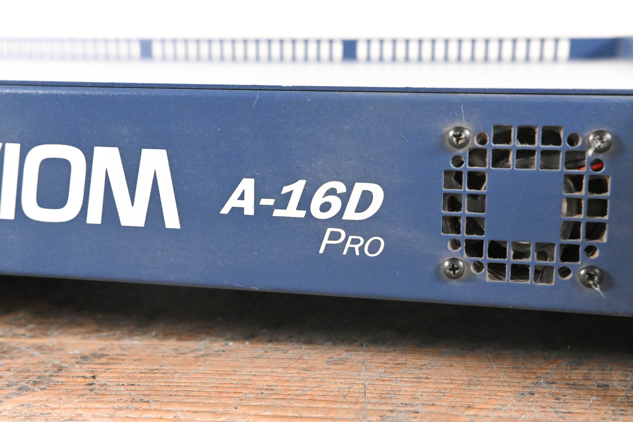 Aviom A-16D Pro A-Net Distributor