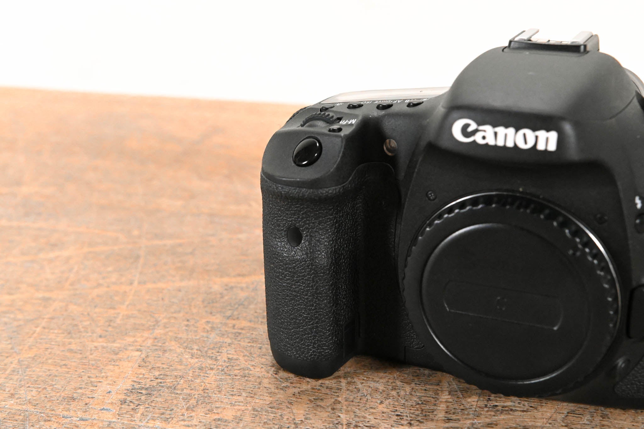 Canon EOS 7D DSLR Camera Body