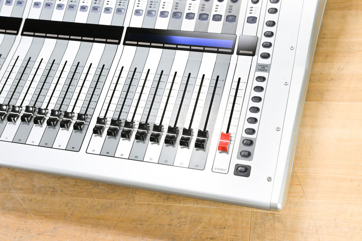 Yamaha TF3 24-Channel Digital Audio Mixer