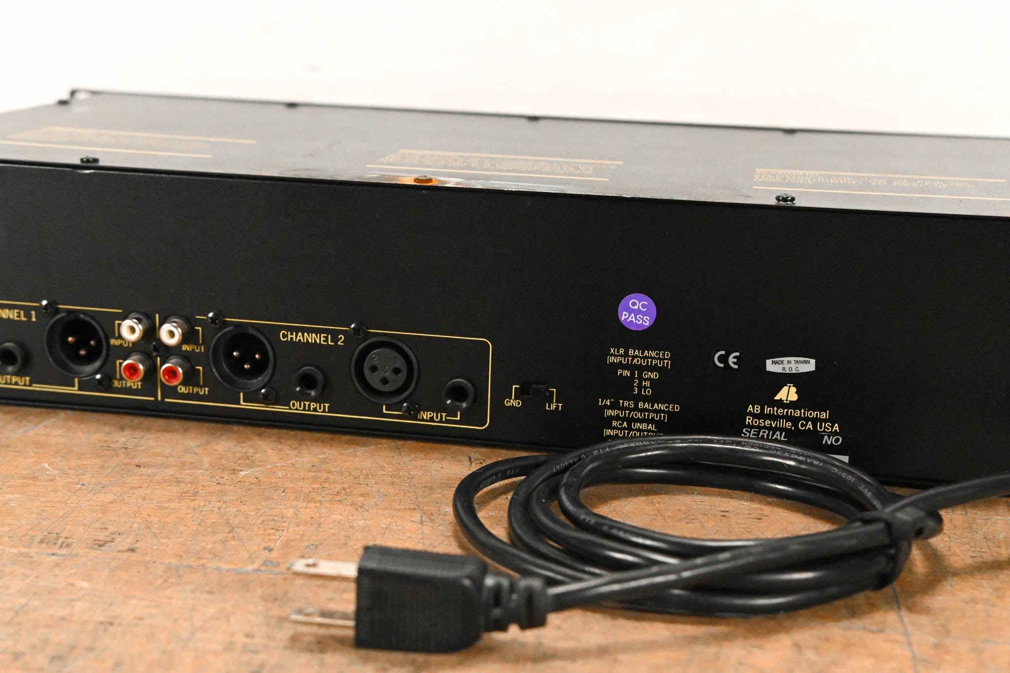 AB International 231 Graphic Equalizer