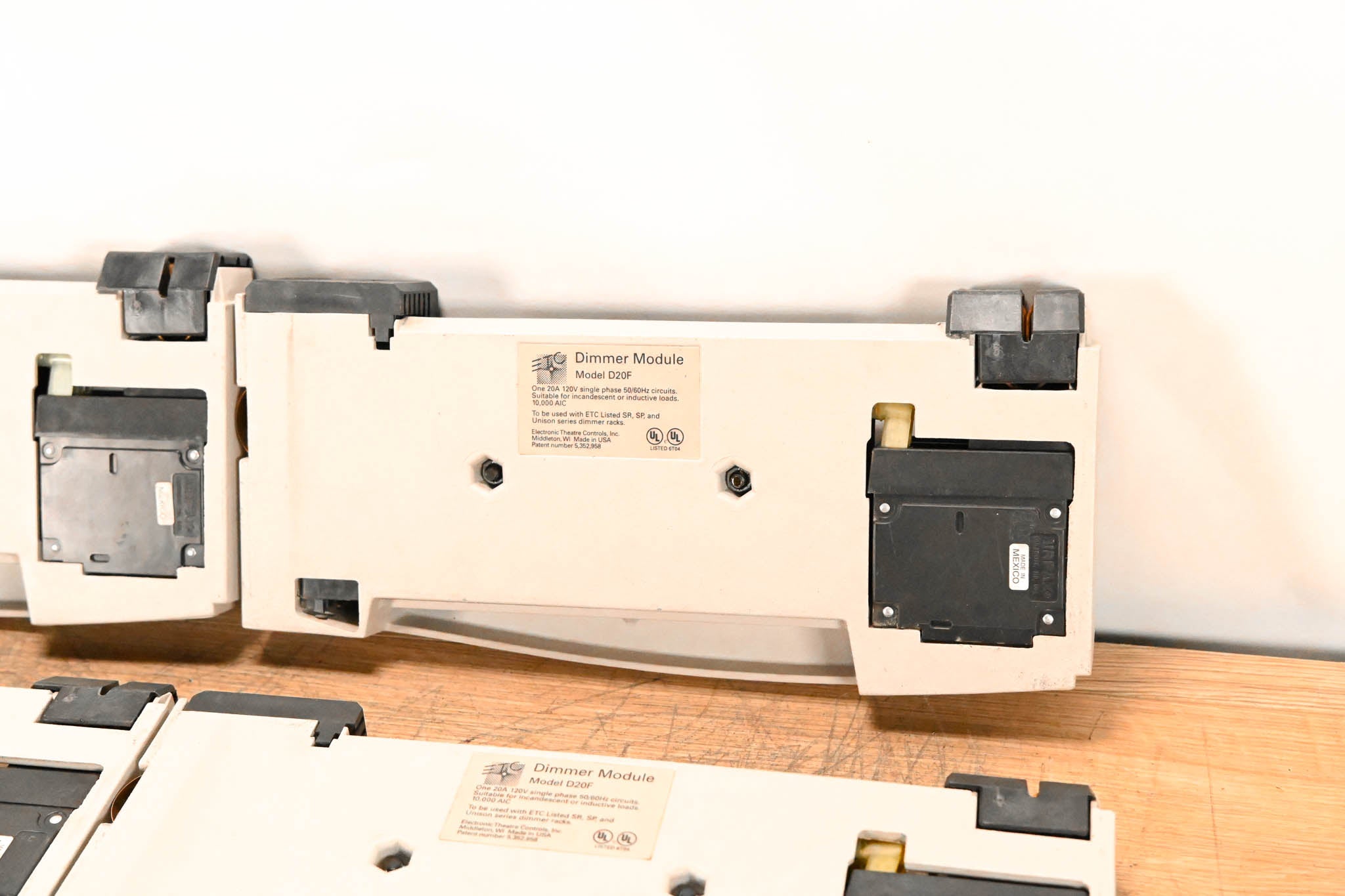 ETC D20F Single 20A Fluorescent Dimmer Module (Pack of 4)