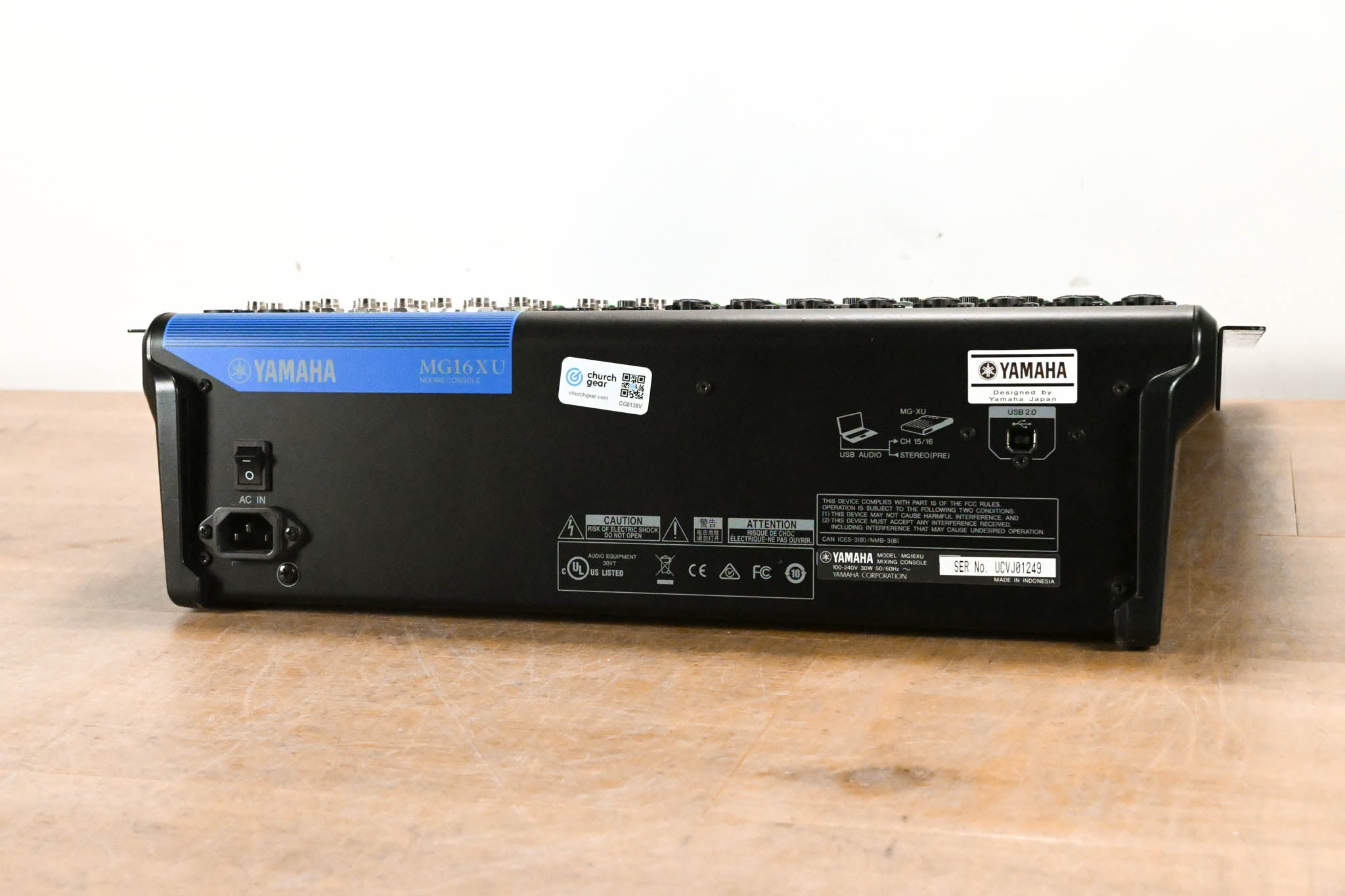 Yamaha MG16XU 16-Channel Mixer with USB and Effects