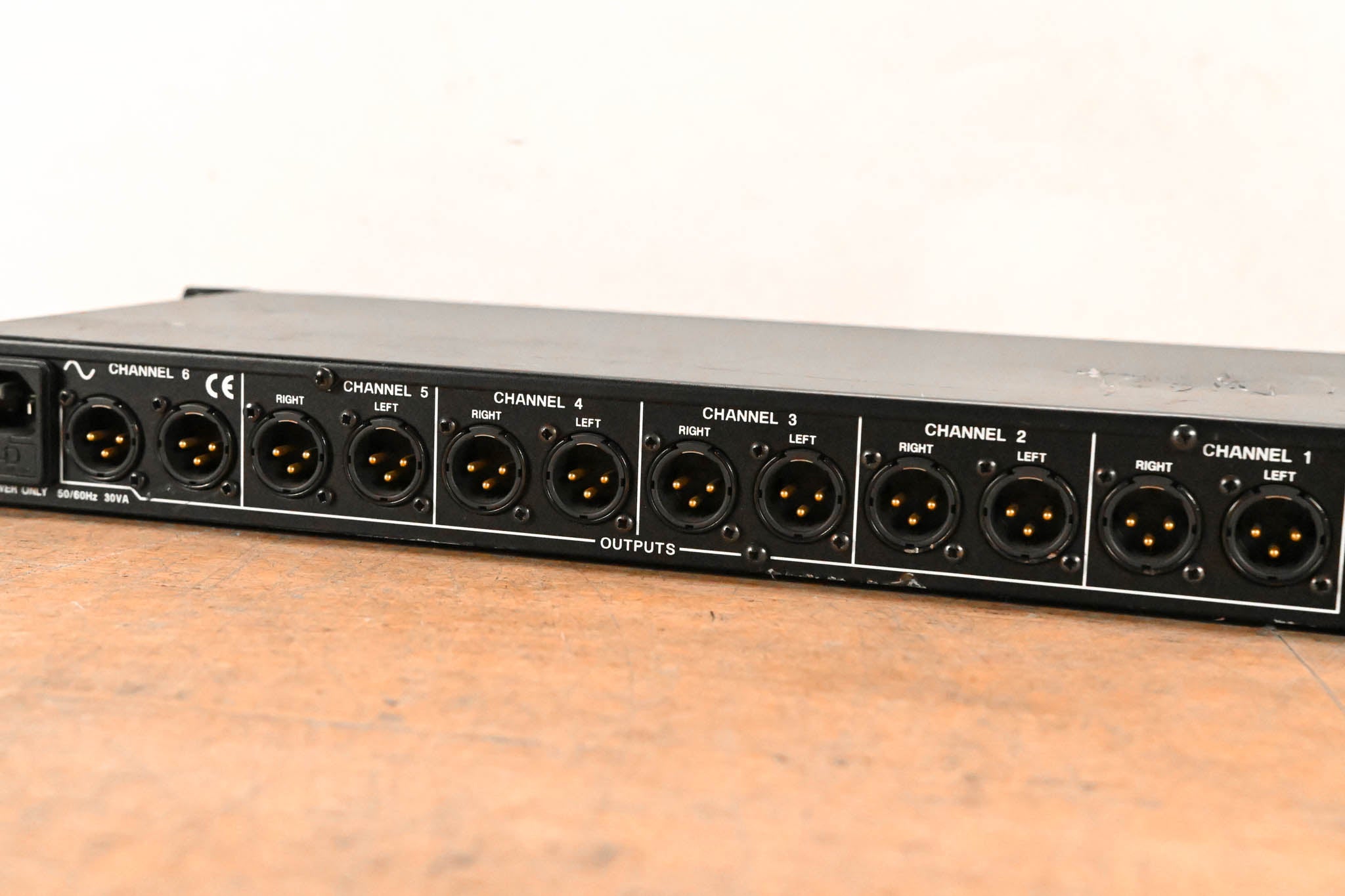 Drawmer DA-6 Stereo In, 6x Stereo Out Balanced Distribution Amplifier