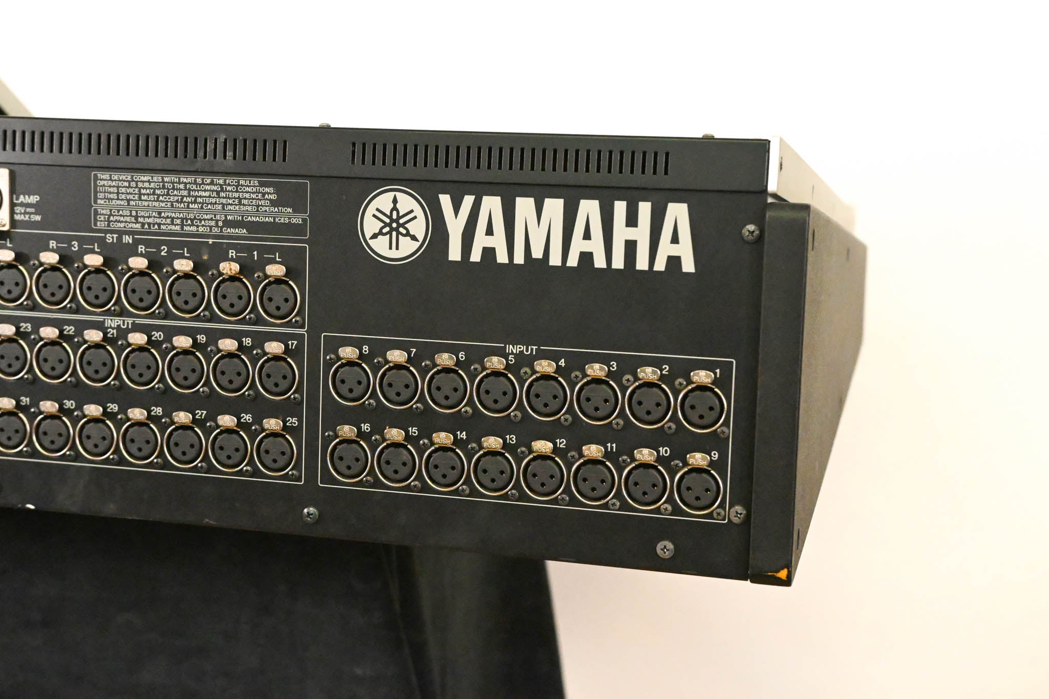 Yamaha M7CL-48 48-Channel Digital Audio Mixing Console