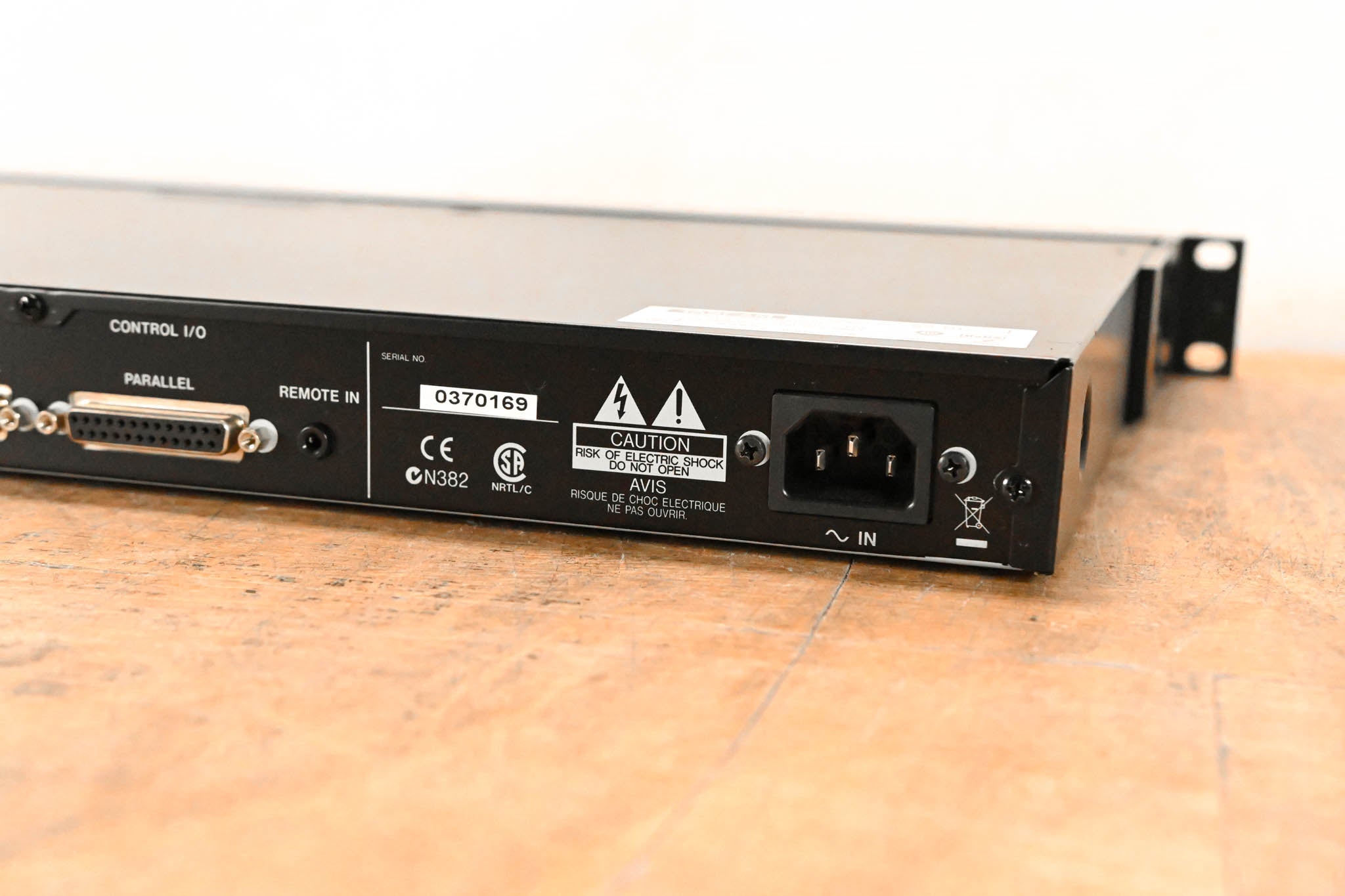 TASCAM SS-R1 Rack-Mountable Compact Solid State Recorder