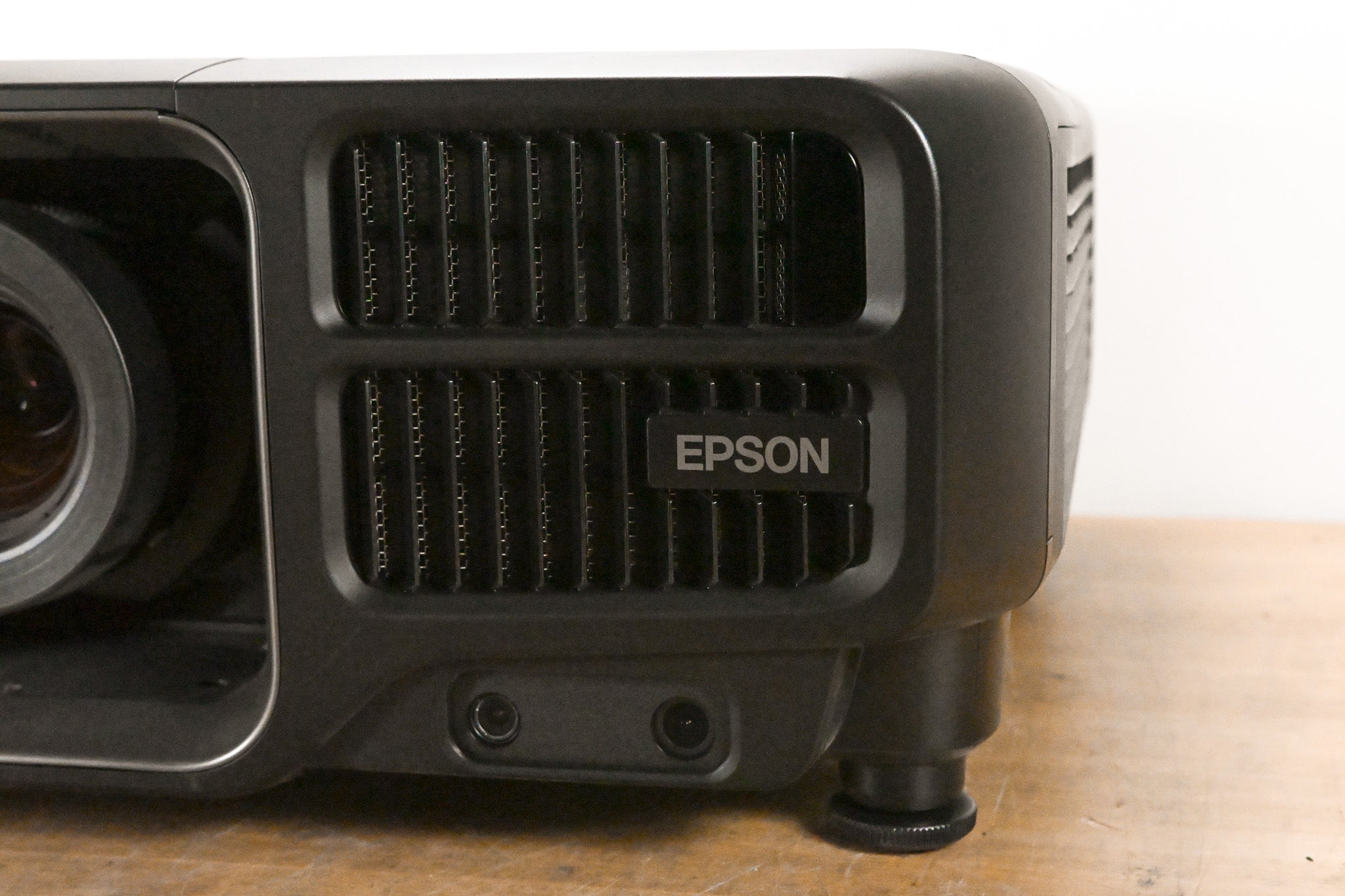 Epson Pro L1405U 8,000-Lumen Laser WUXGA 3LCD Projector w/ Lens