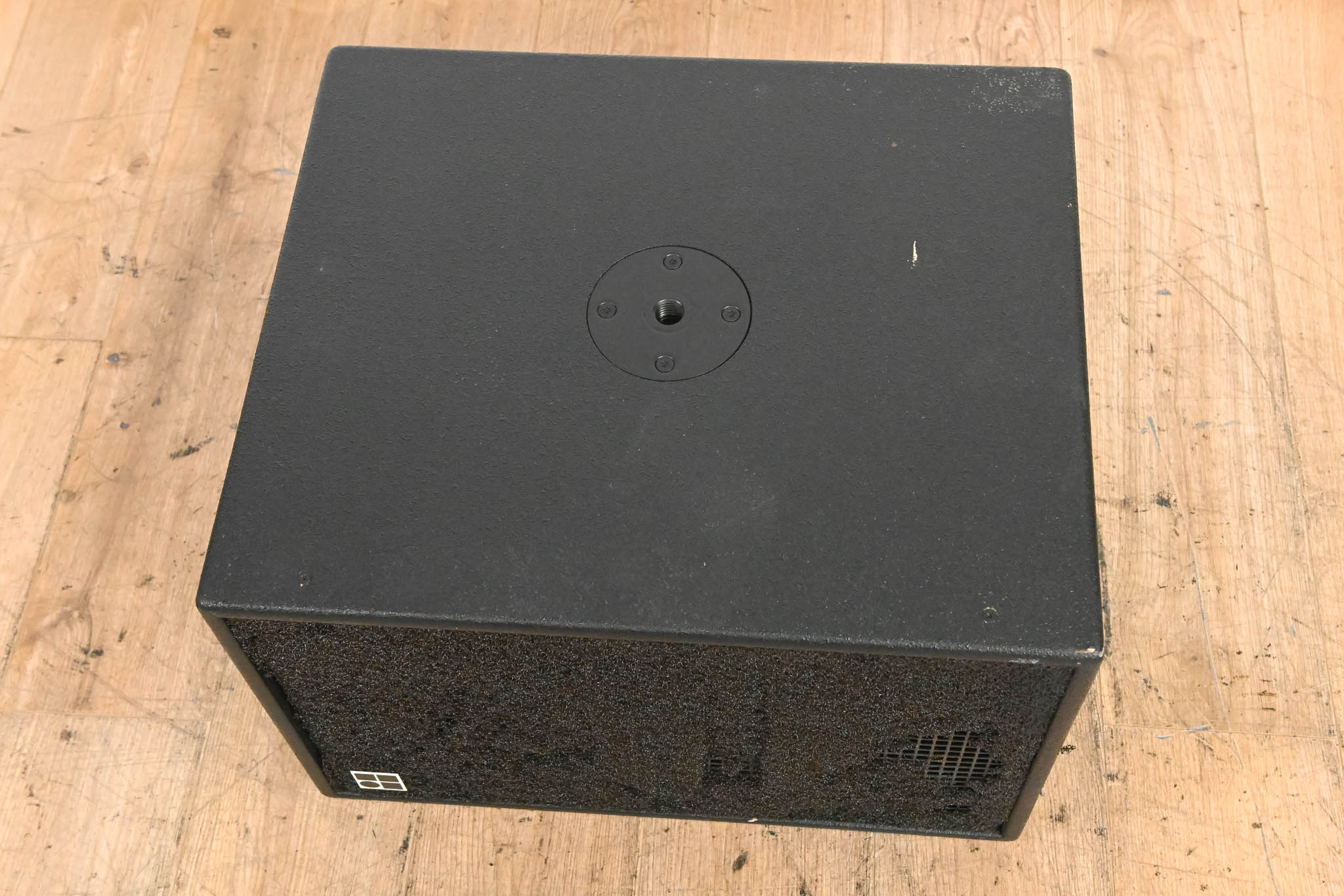 d&b audiotechnik E12-SUB Compact Bass-Reflex Subwoofer