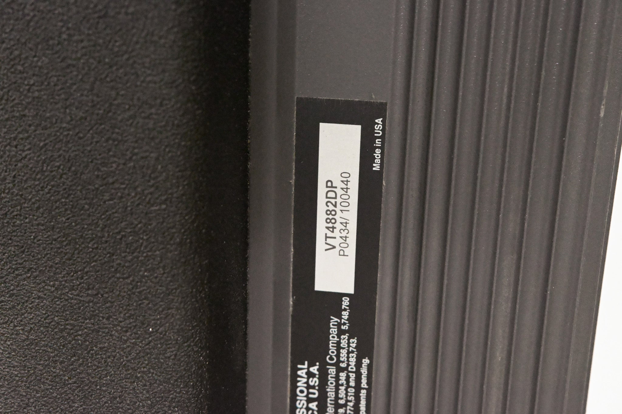 JBL VT4882DP Powered Dual 15" VerTec Line Array Subwoofer