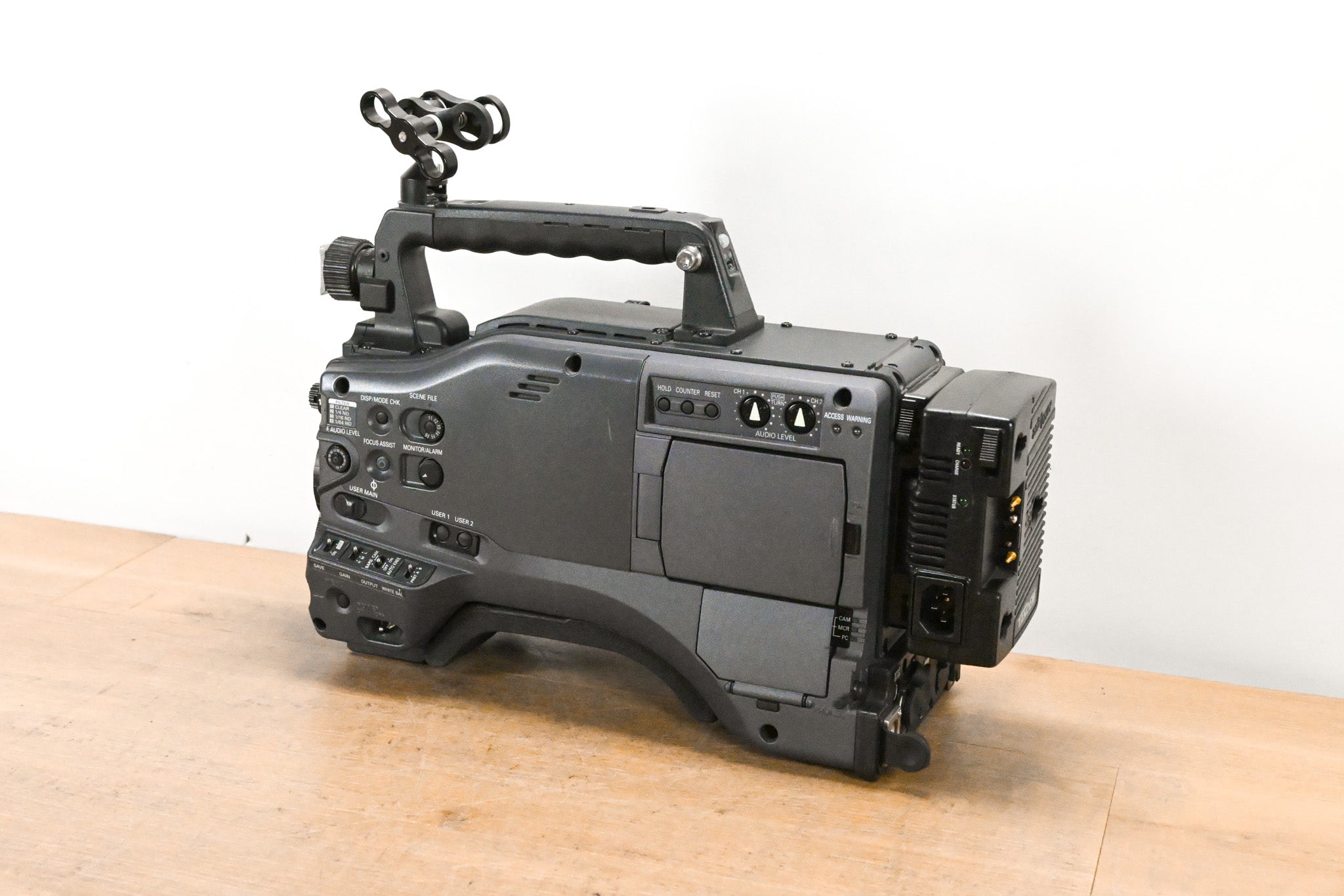 Panasonic AG-HPX500P 2/3" Shoulder-Mounted P2HD Camcorder