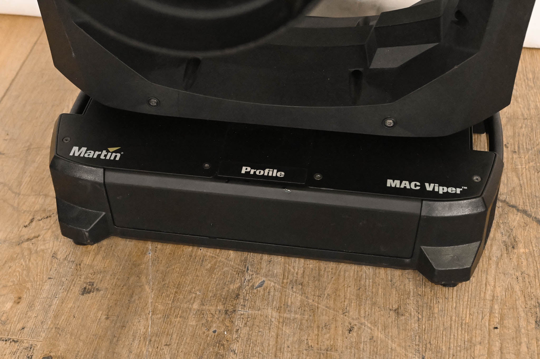 Martin MAC Viper Profile High Output Discharge-Based Moving Light