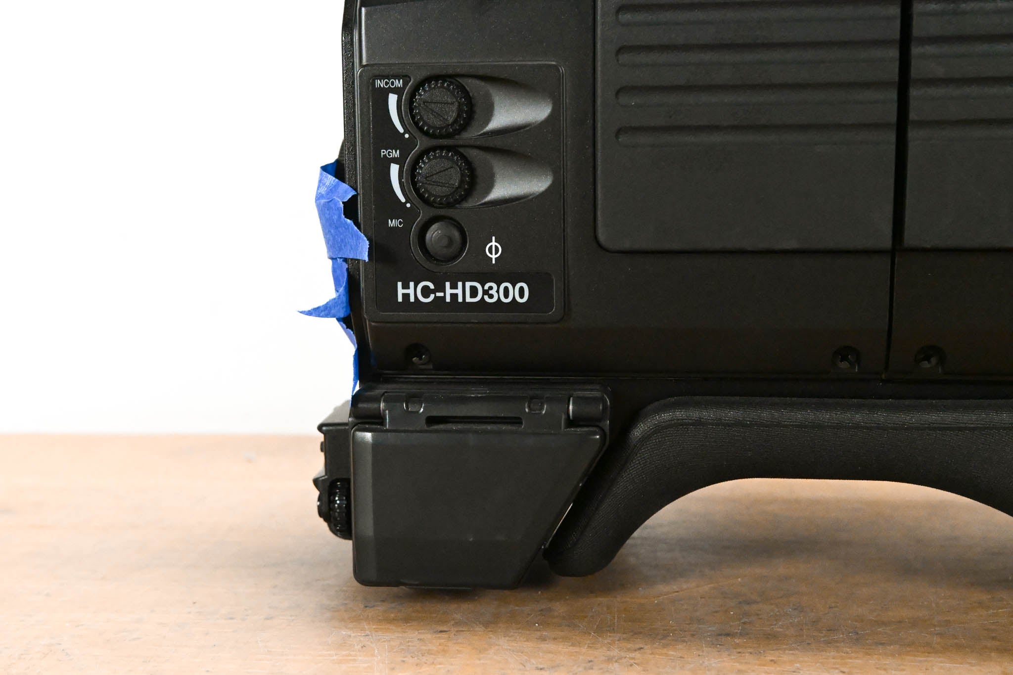 Ikegami HC-HD300 3-CMOS Full HD Camera w/ FA-300 Fiber Adapter