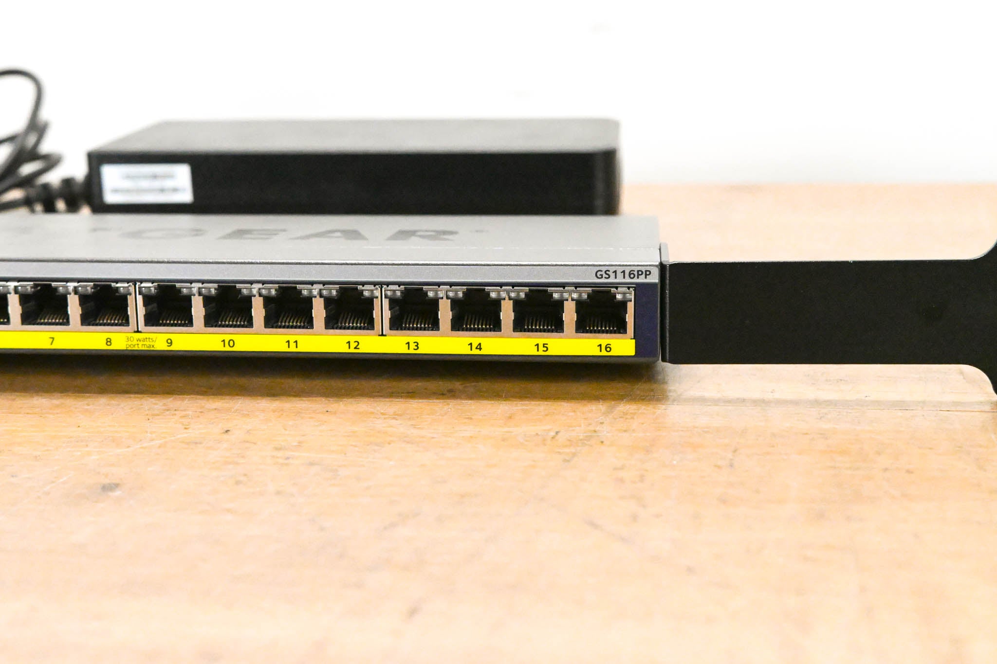 NETGEAR GS116PP 16-Port Gigabit PoE+ Compliant Unmanaged Switch