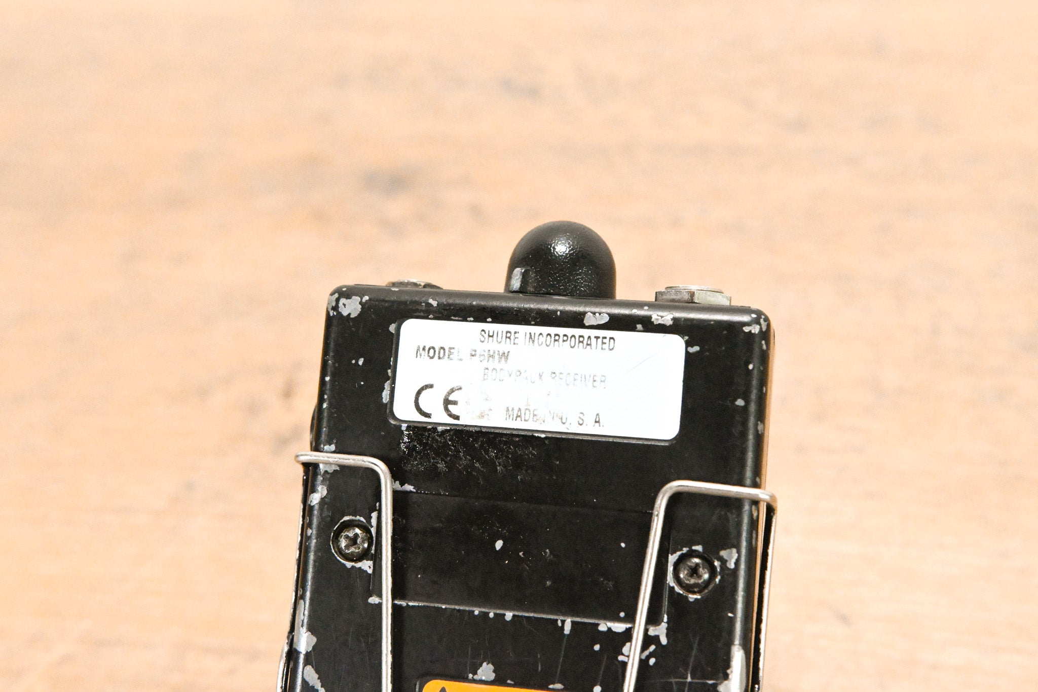 Shure P6HW Wired Bodypack Receiver