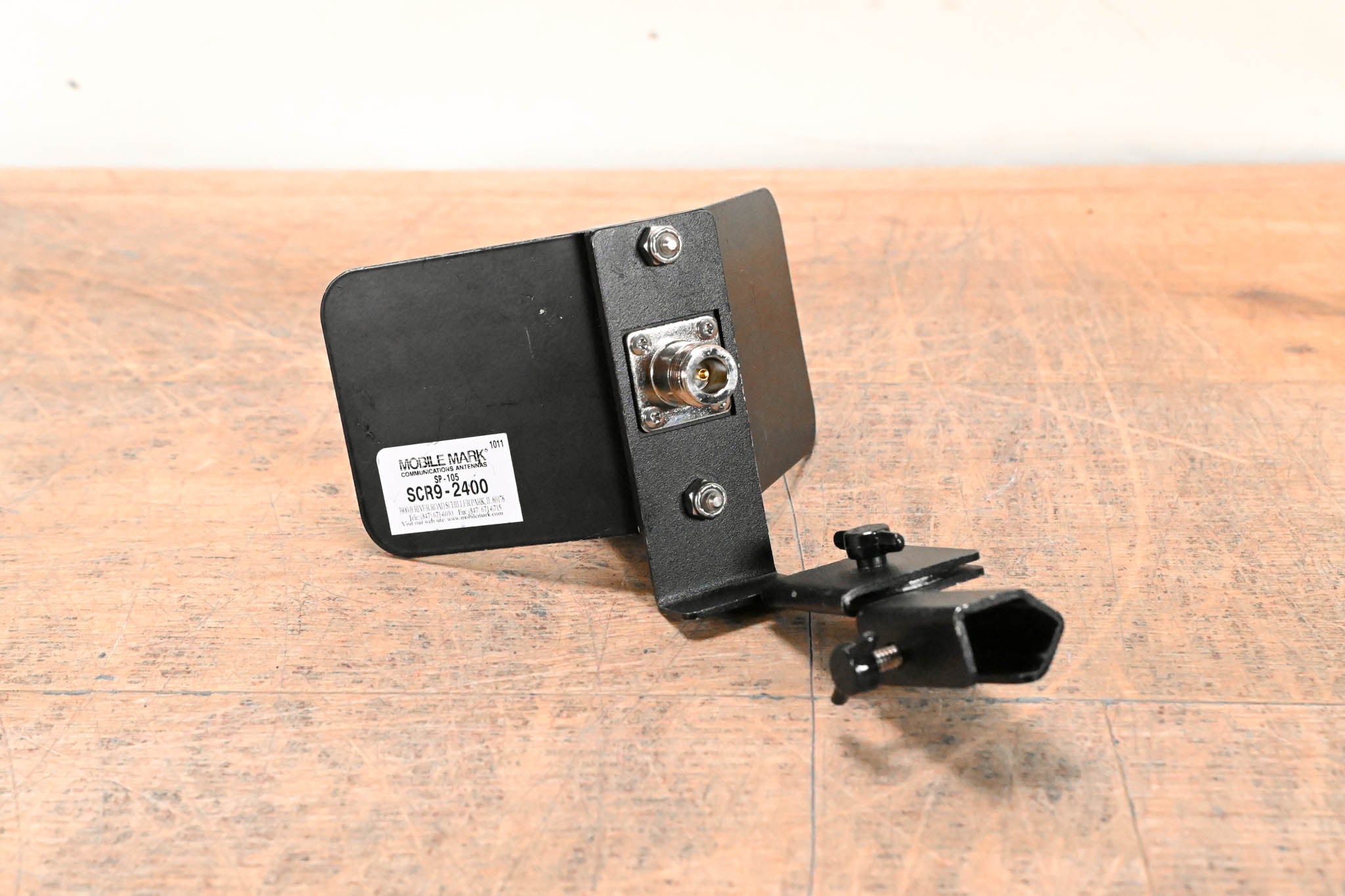Mobile Mark SRC9-2400 Corner Reflector Antenna