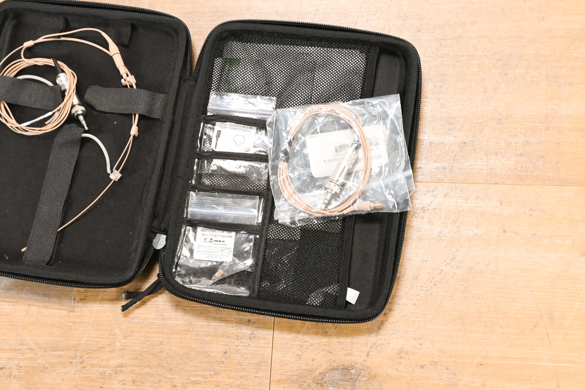 Countryman H6 Omnidirectional Headset Mic with 3.5mm Connector