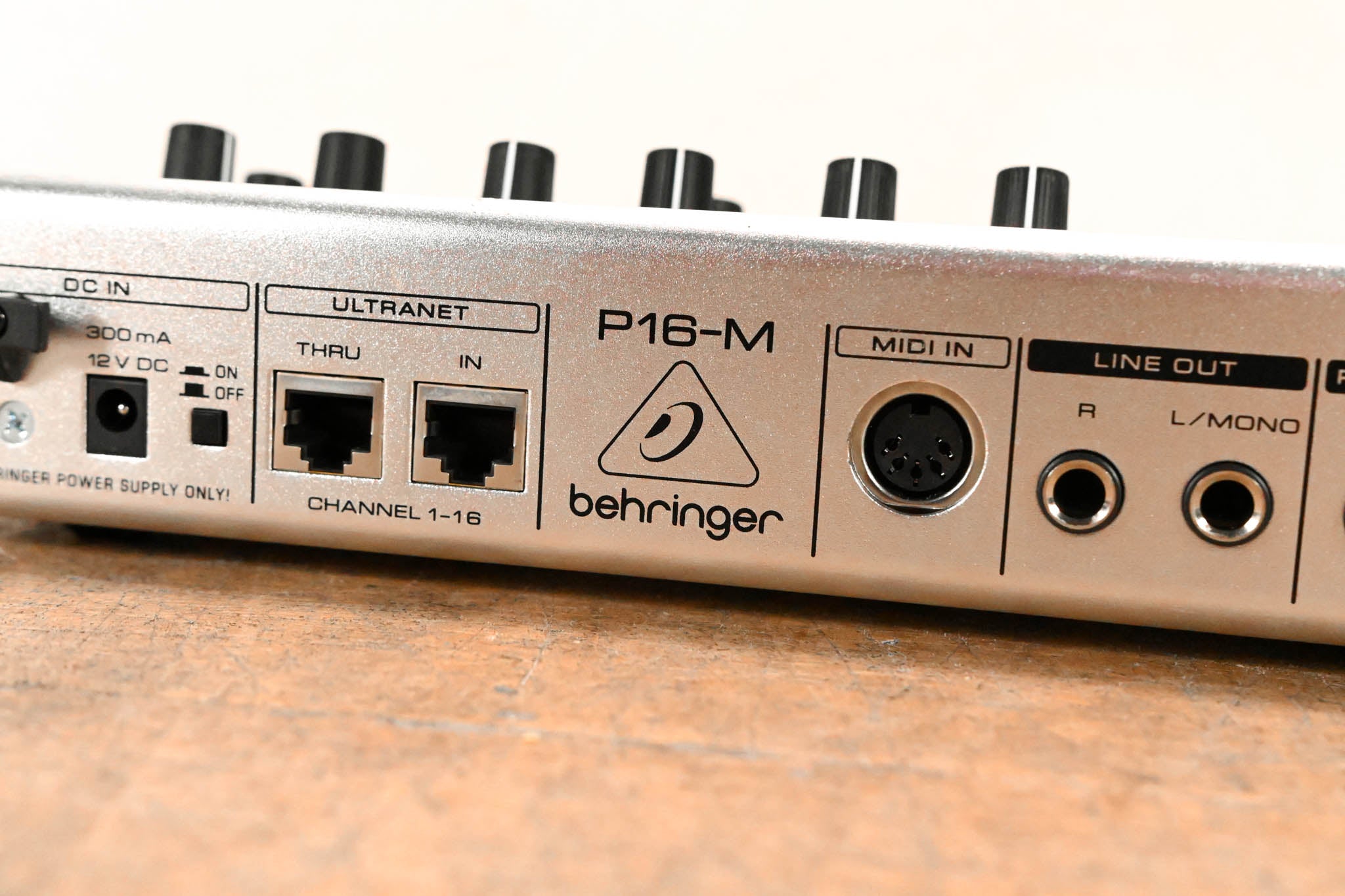 Behringer Powerplay P16-M 16-Channel Digital Personal Mixer