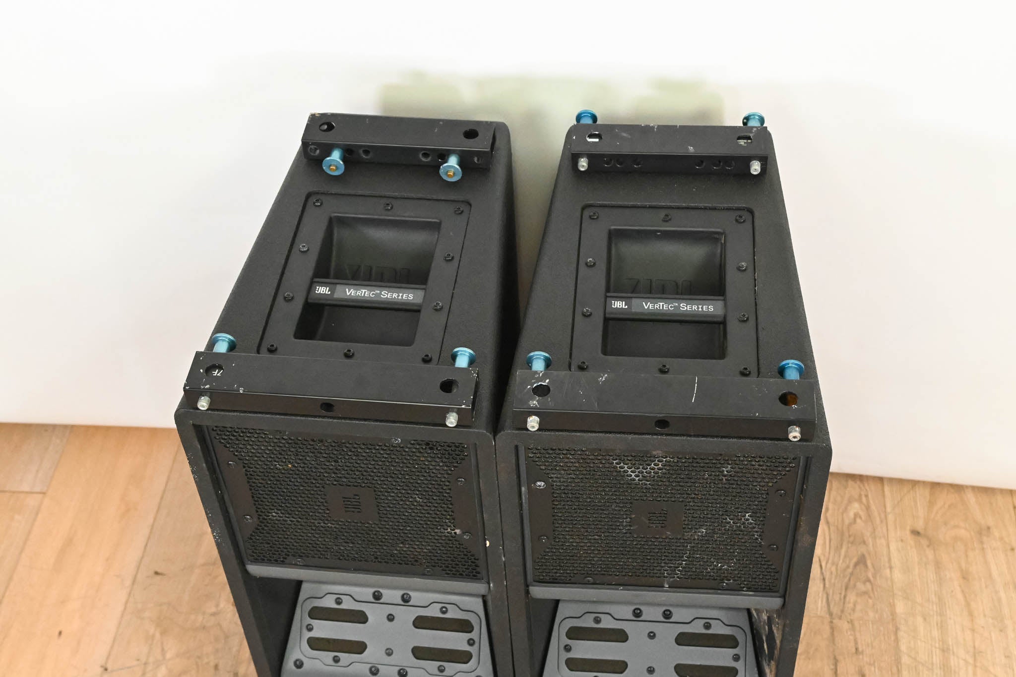 JBL VT4887 Compact Bi-Amplified 3-Way Line Array Element (PAIR)
