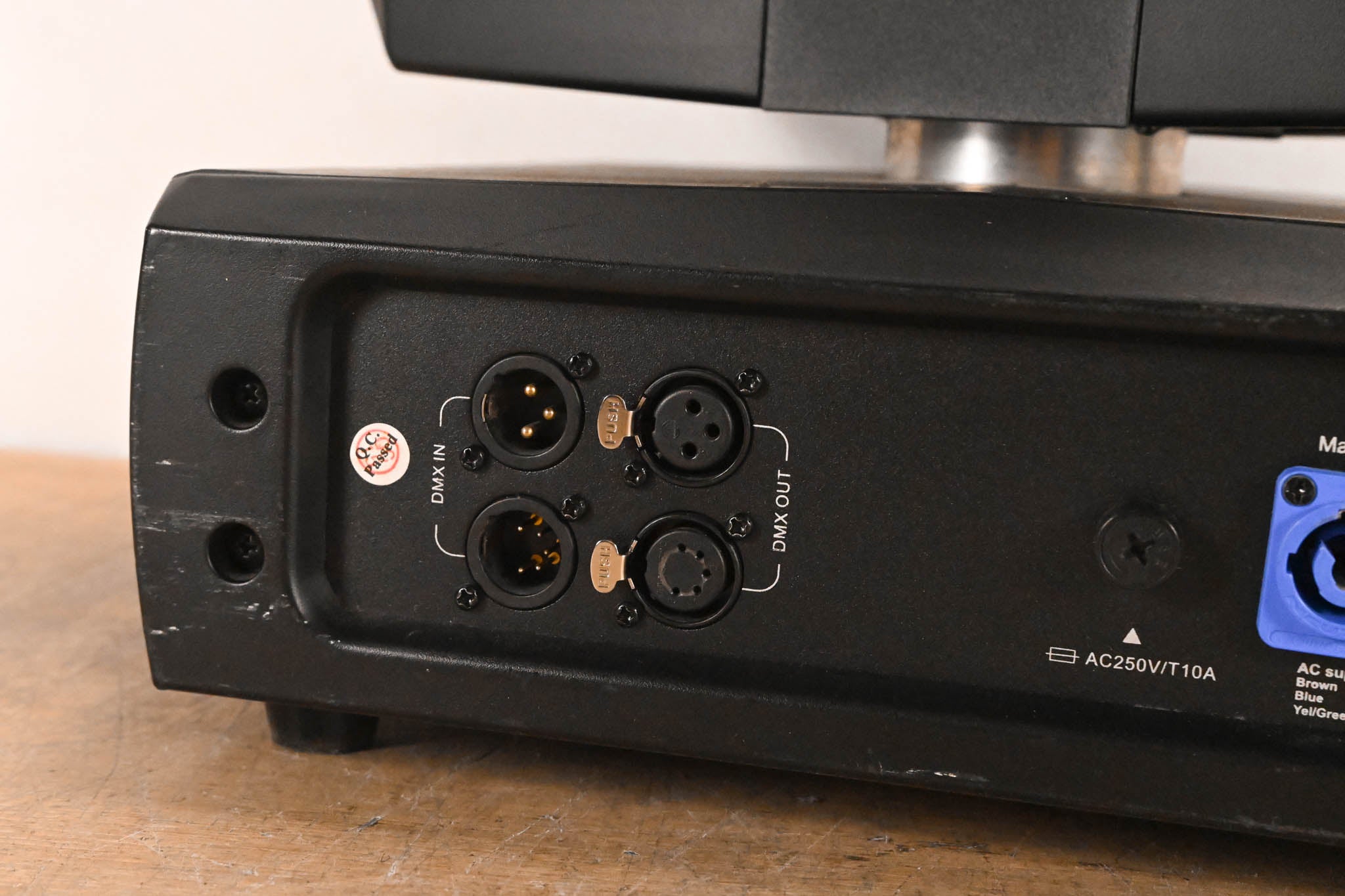 Martin Lighting RUSH MH 1 Profile Professional LED Moving Light