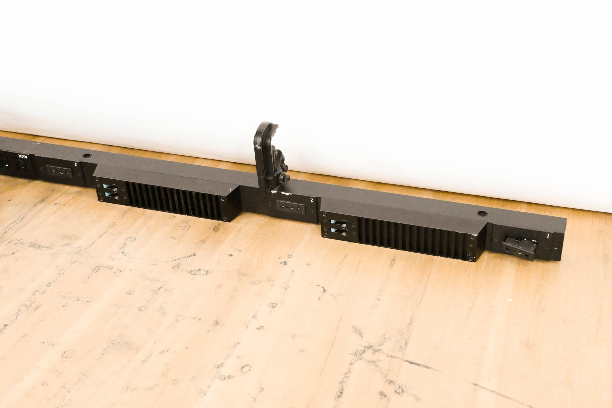 ETC SB6-10M 6 x 10A (1200W) SmartBar with Stage Pin Connectors