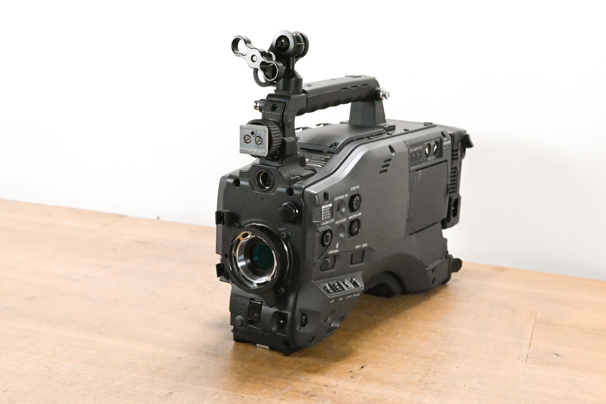 Panasonic AG-HPX500P 2/3" Shoulder-Mounted P2HD Camcorder