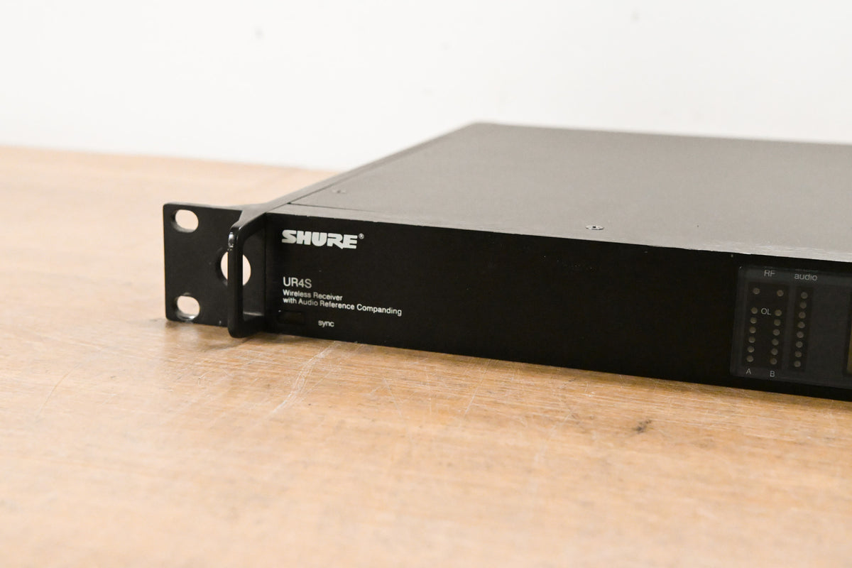 Shure UR4S Wireless Receiver - G1 Band: 470-530 MHz