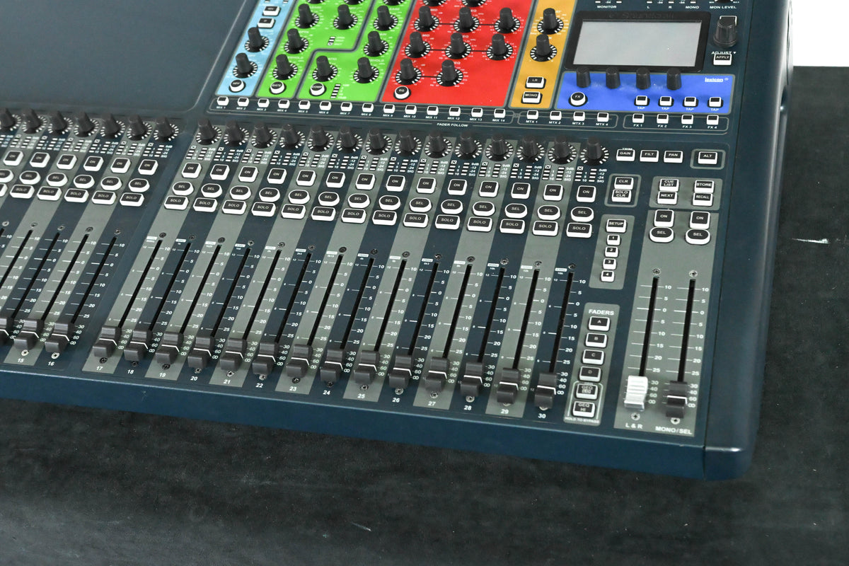 Soundcraft Si Expression 3 32-Channel Digital Mixer with MADI-USB Card