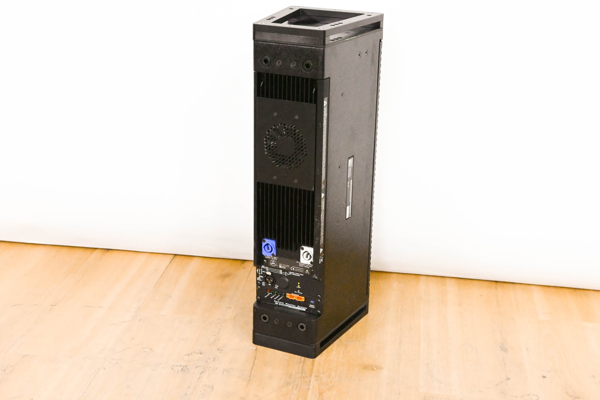 Meyer Sound M1D Ultra-Compact Curvilinear Array Loudspeaker