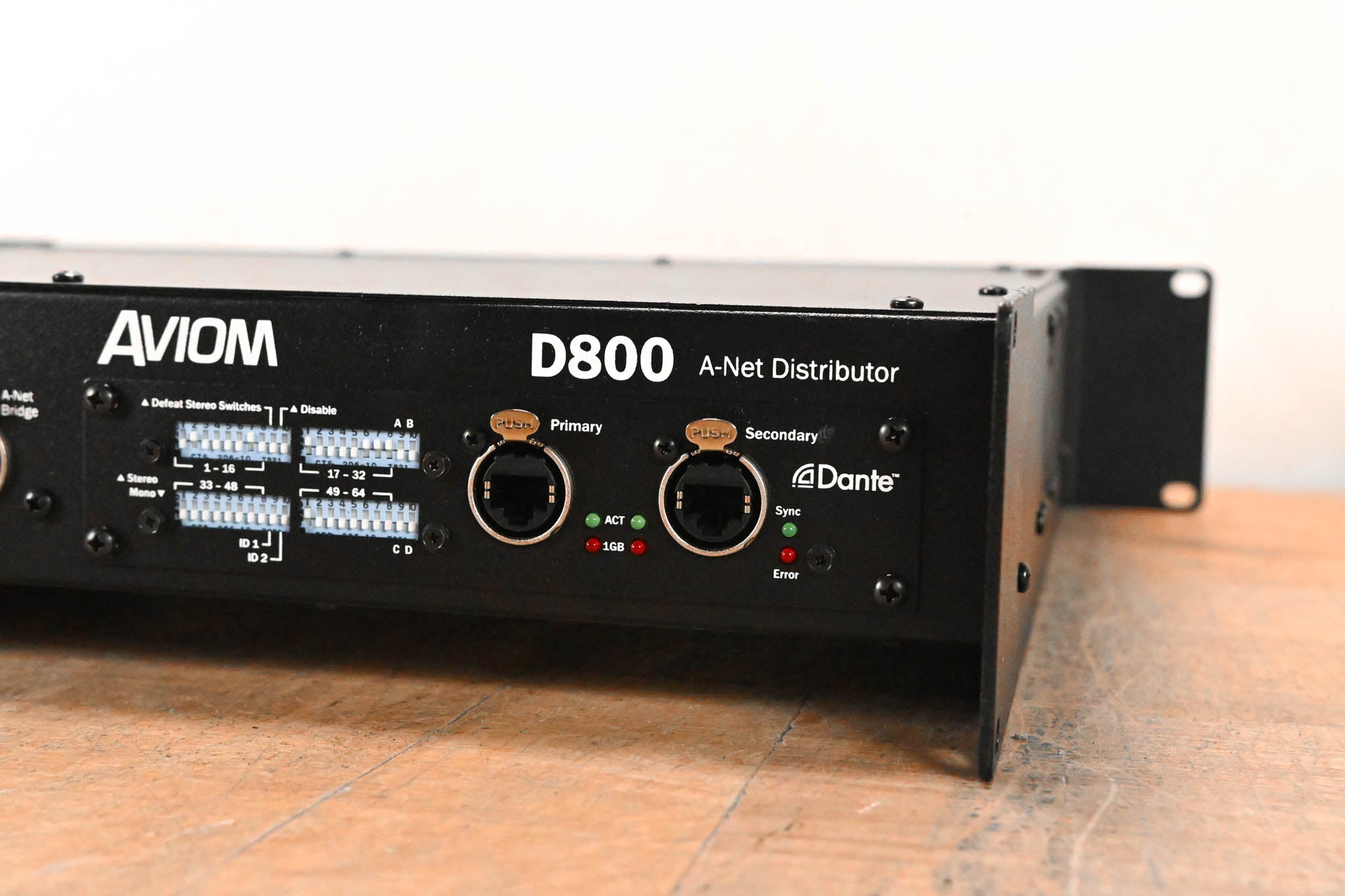 Aviom D800-Dante A-Net Distributor with Dante Connectivity