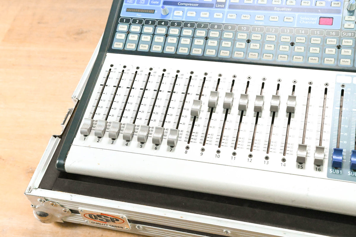 PreSonus StudioLive 16.4.2 16-Channel Digital Audio Mixer w/ Road Case