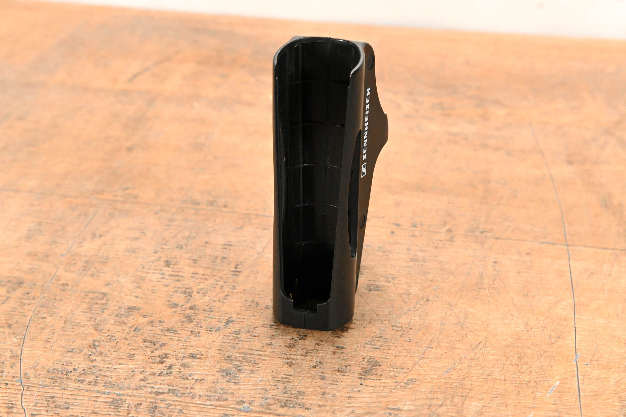Sennheiser LA 2 Charging Adapter