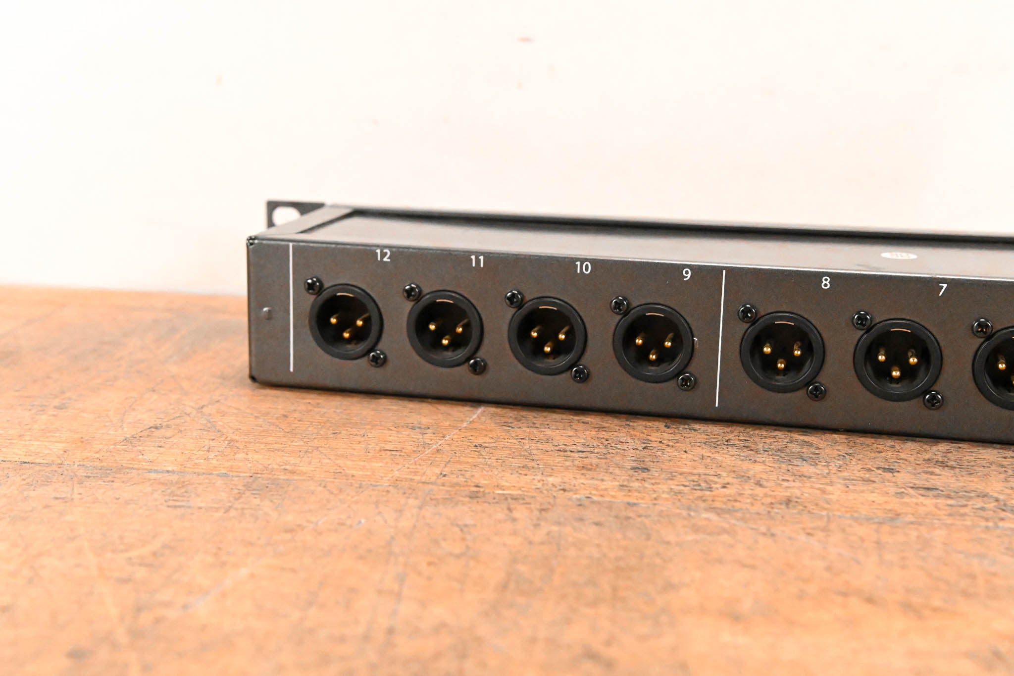 Hosa PDR-369 XLR3F to XLR3M Patch Bay