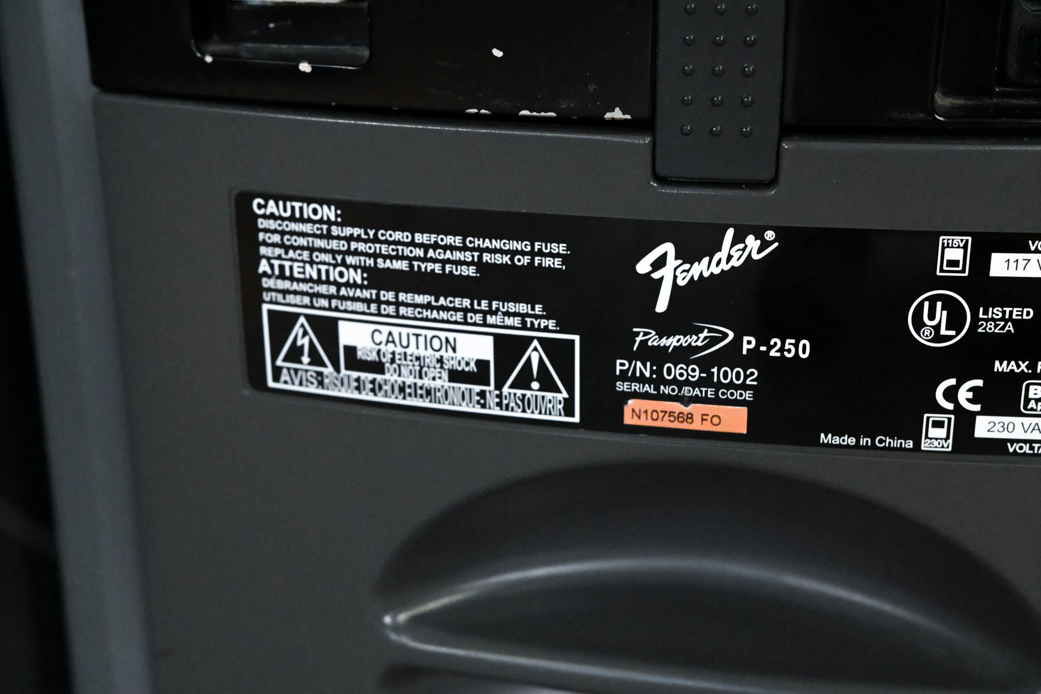 Fender Passport P-250 4-Channel Portable PA System