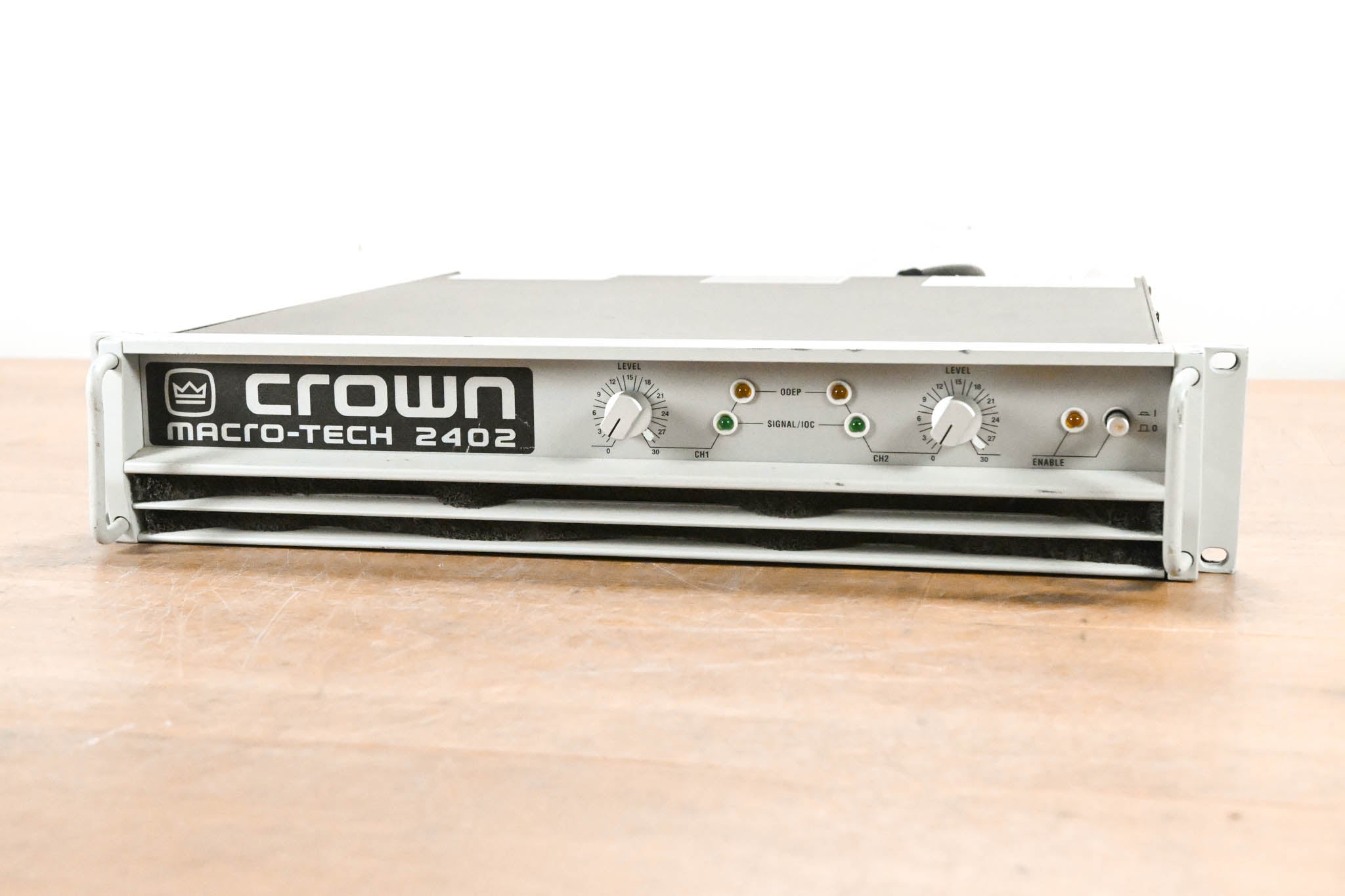 Crown Macro-Tech 2402 2-Channel Power Amplifier
