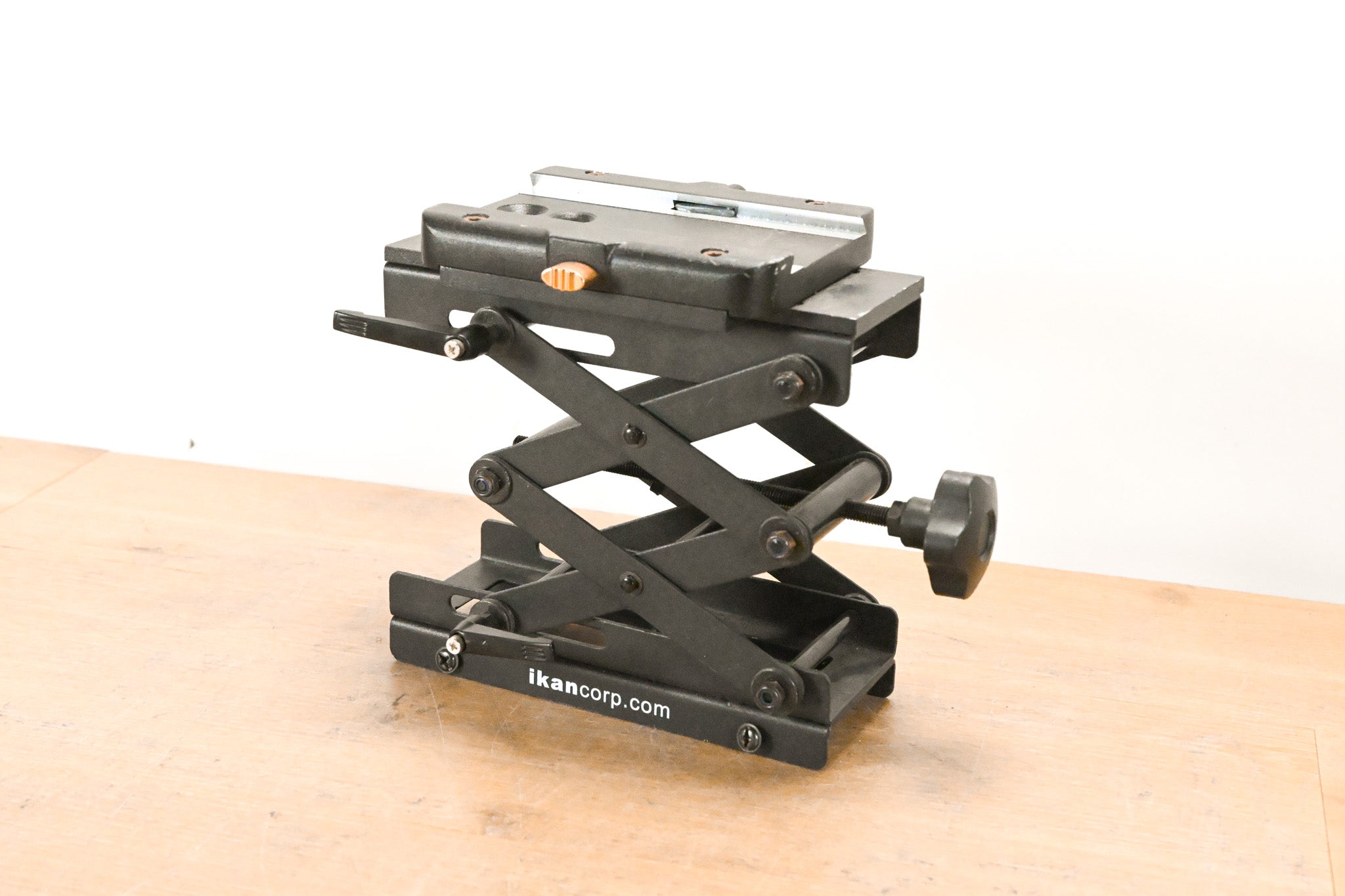 Ikan Adjustable Scissor Lift Camera Riser