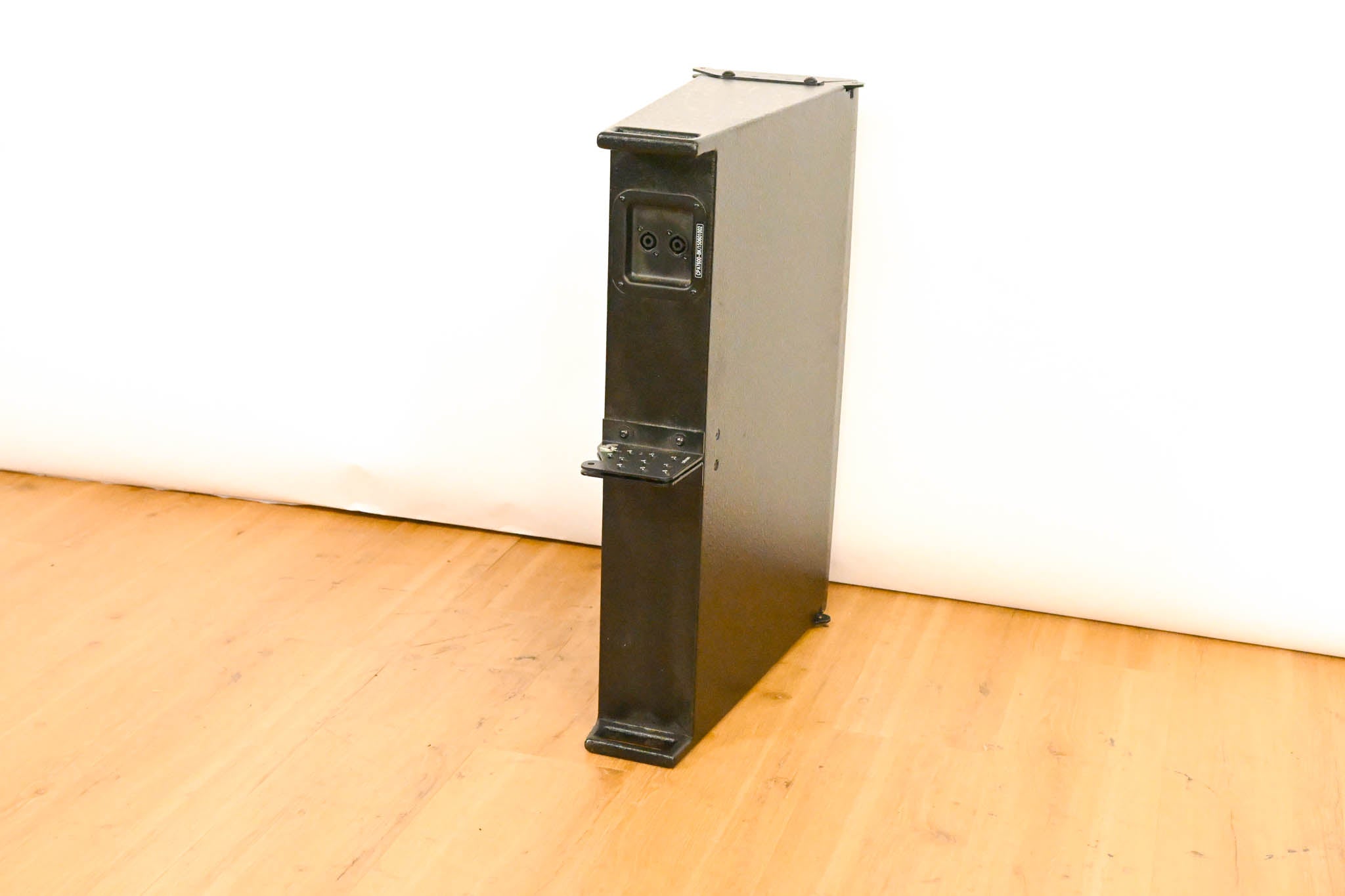SLS CPA7600 Compact 3-Way Line Array Speaker